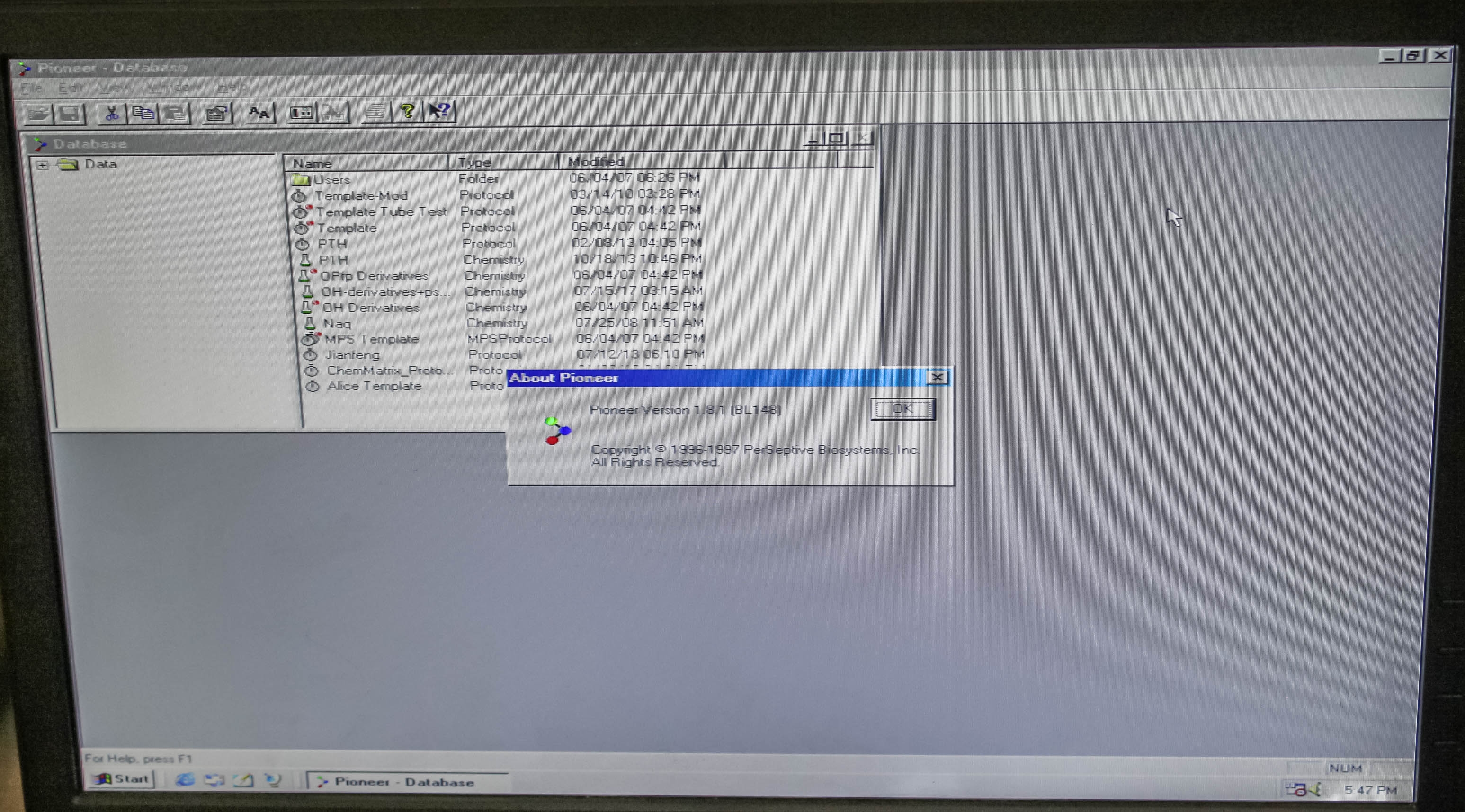 ABI Pioneer Peptide Synthesizer BioSystems Includes Computer Data Flow