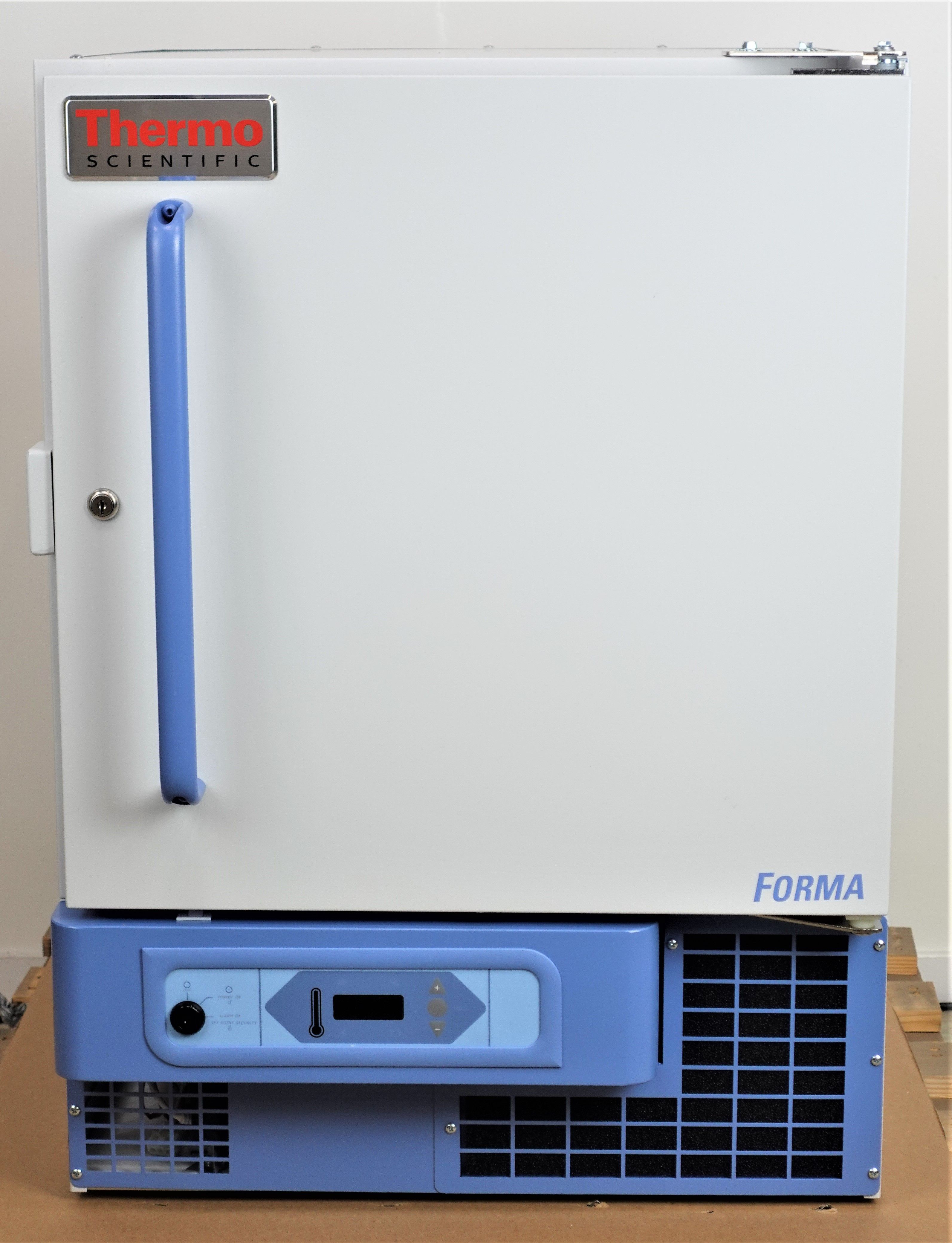 Thermo FRGL404W Refrigerator Chiller +4C 133L Capacity British Plug 230V