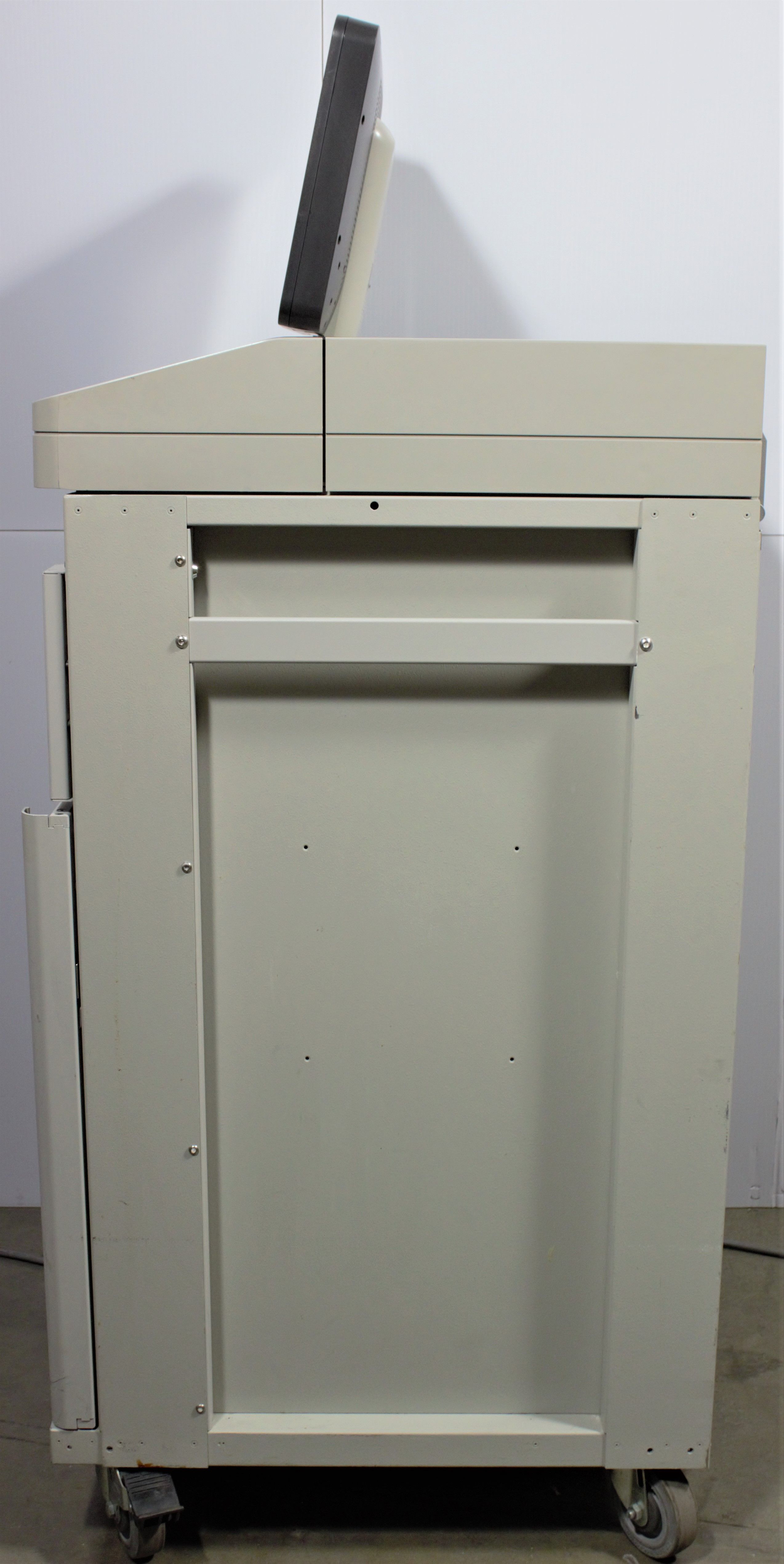 OMNI XT Med Dispensing Cabinet Improves Workflow Safety Control 30 Capacity