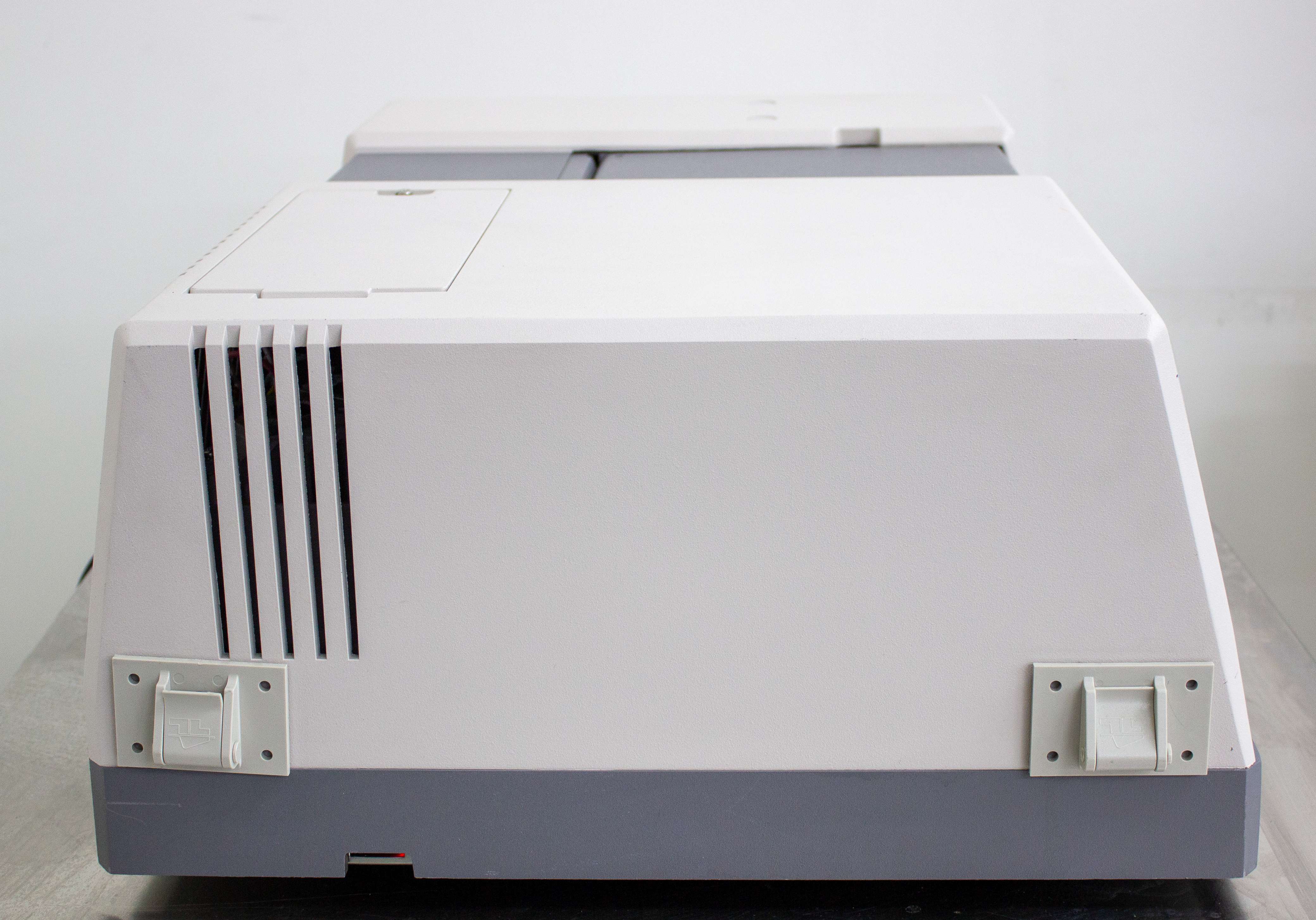 Beckman DU 800 UV-Vis Spectrophotometer PC-Controlled 6 Cell Holder 1.8nm