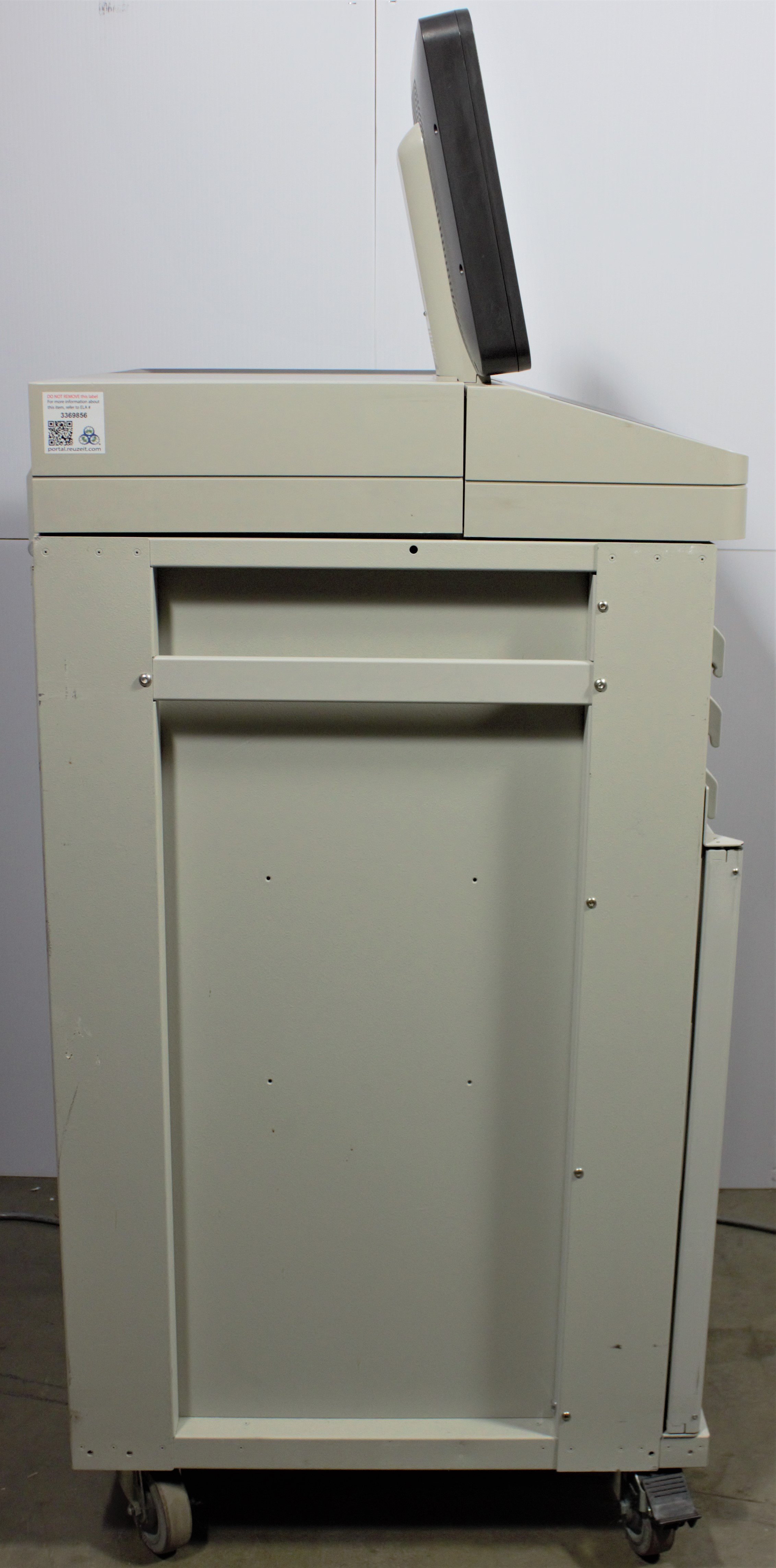 OMNI XT Med Dispensing Cabinet Improves Workflow Safety Control 30 Capacity