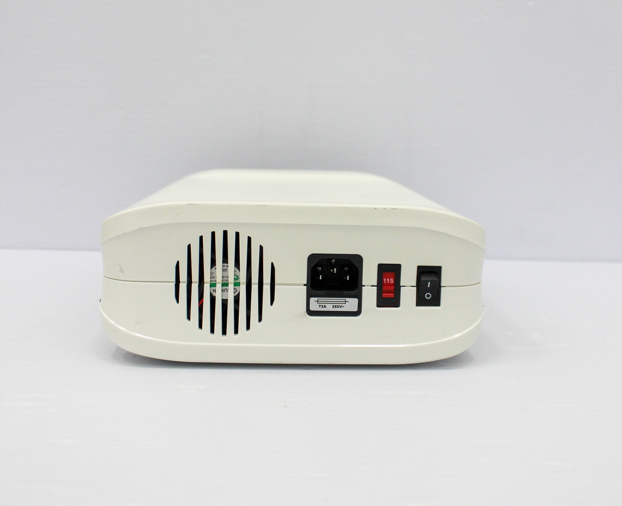 Life Technologies PS0090 Electrophoresis Power Supply 2 to 300 V 500mA 90 W 120V