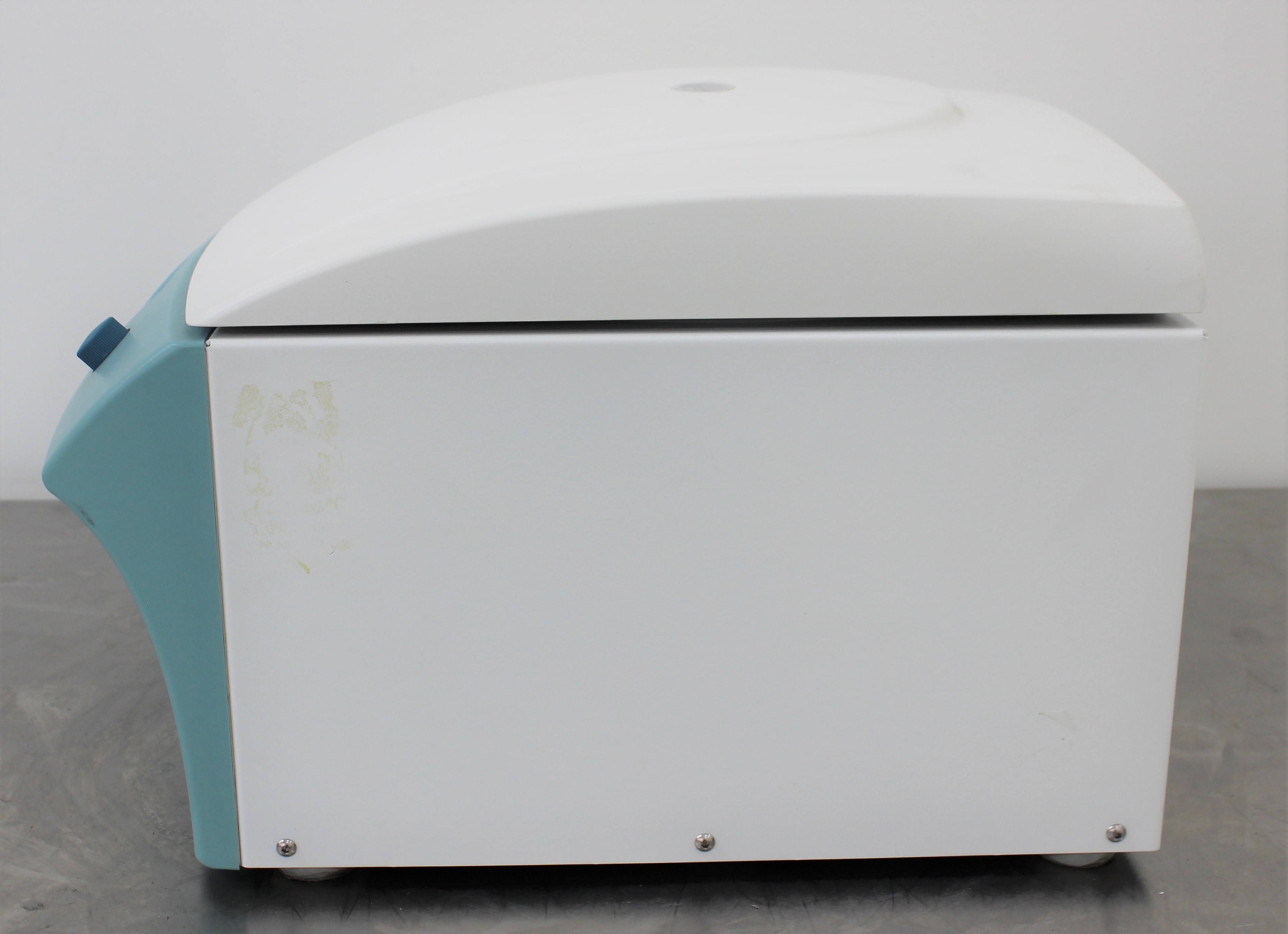 Hettich Universal 320 Centrifuge Benchtop Centrifuge 4x200ml Max RPM 16000