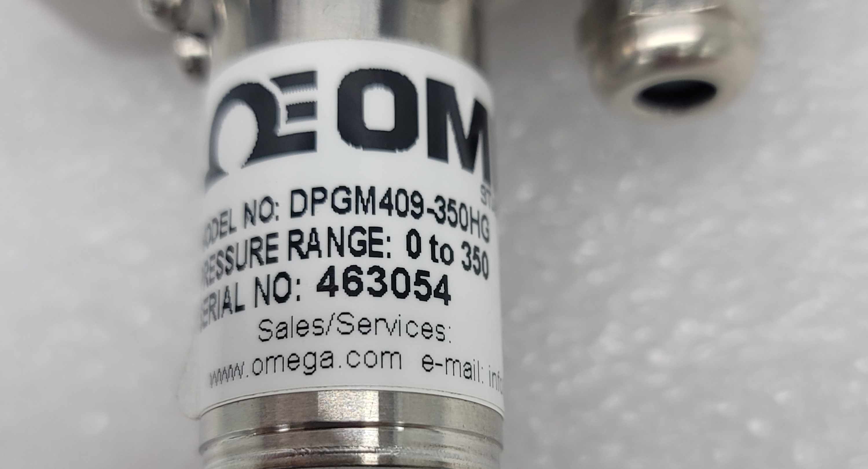 Omega DPGM409-350HG Pressure Gauge Digital High Accuracy Used