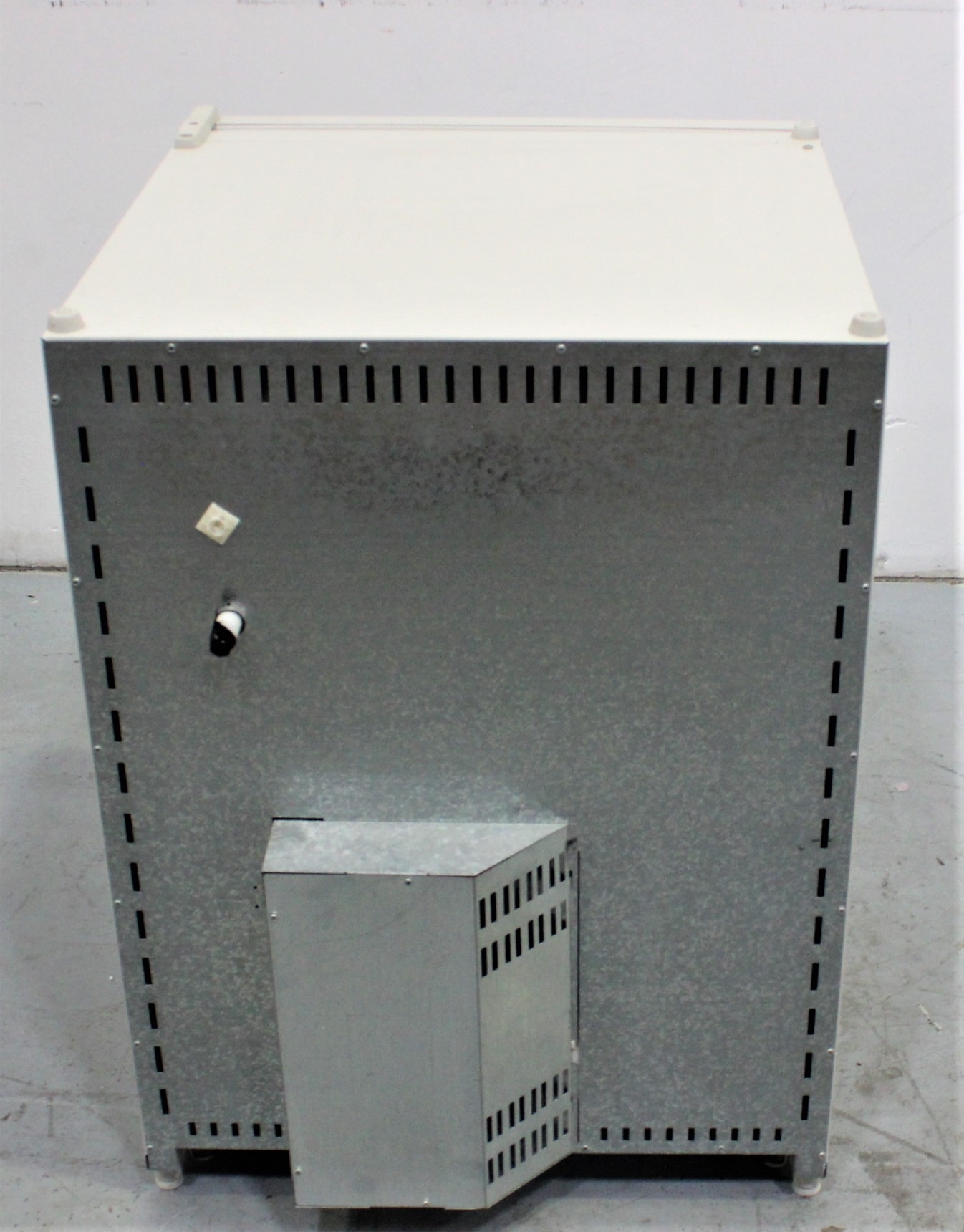 Kendro HERAcell 51013669 CO2 Incubator Cell Tissue Culture 5.4 cu ft