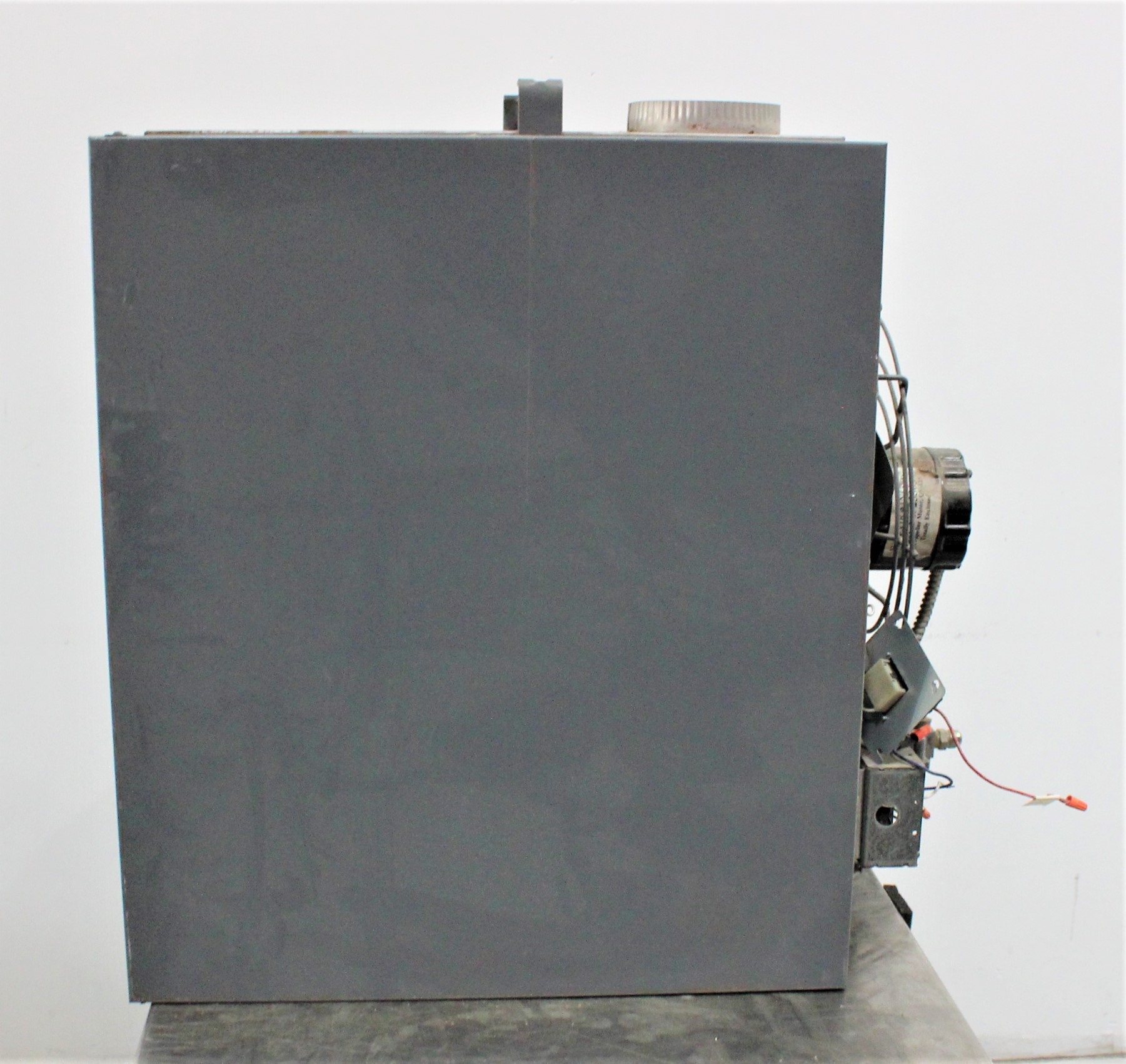 Dayton 3E370 Standard-Profile Heater with Propeller Fan, 3200 CFM, 120V 60Hz