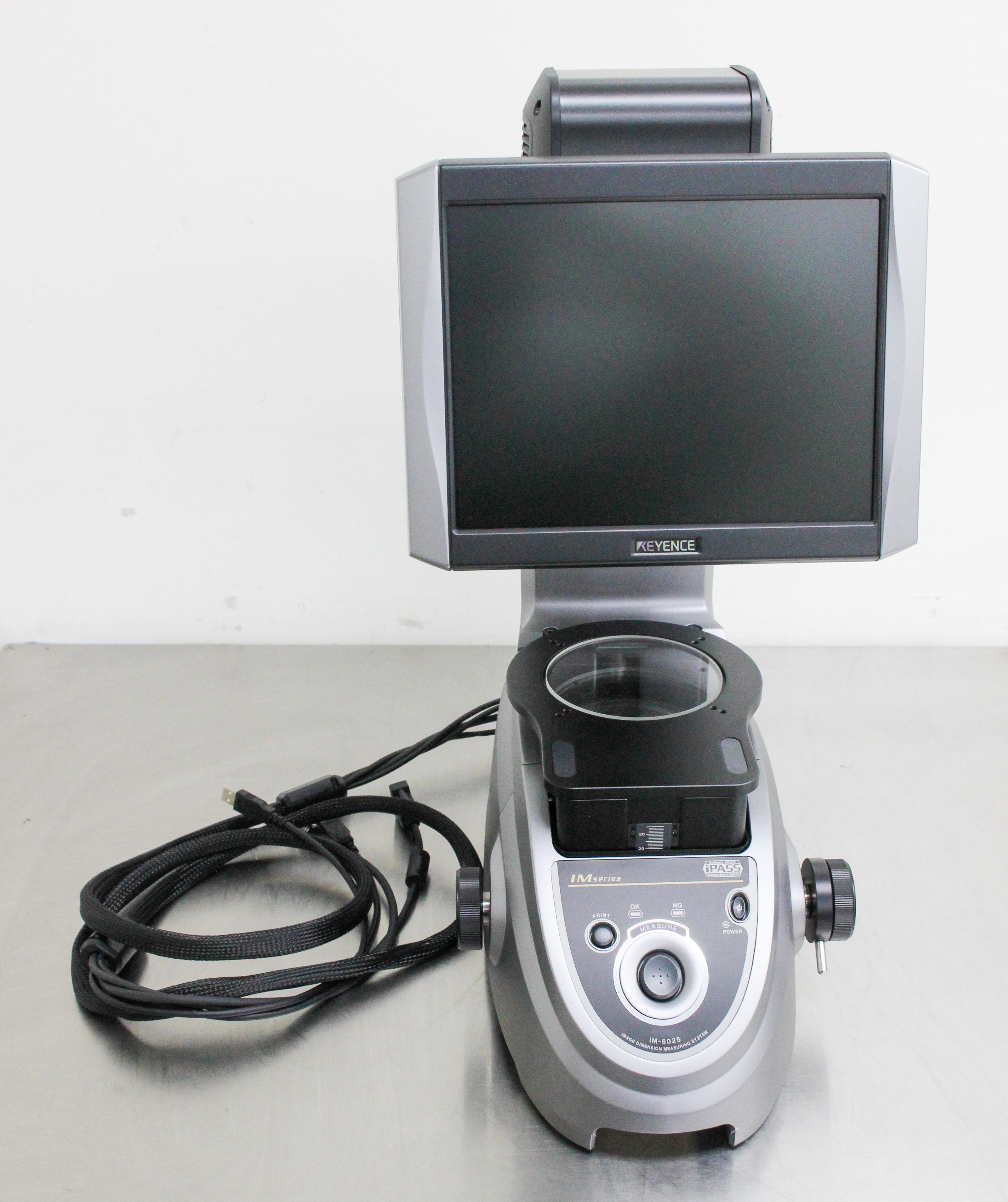 Keyence IM-6025 Measurement Microscope Imager Fine Detail Precision Used