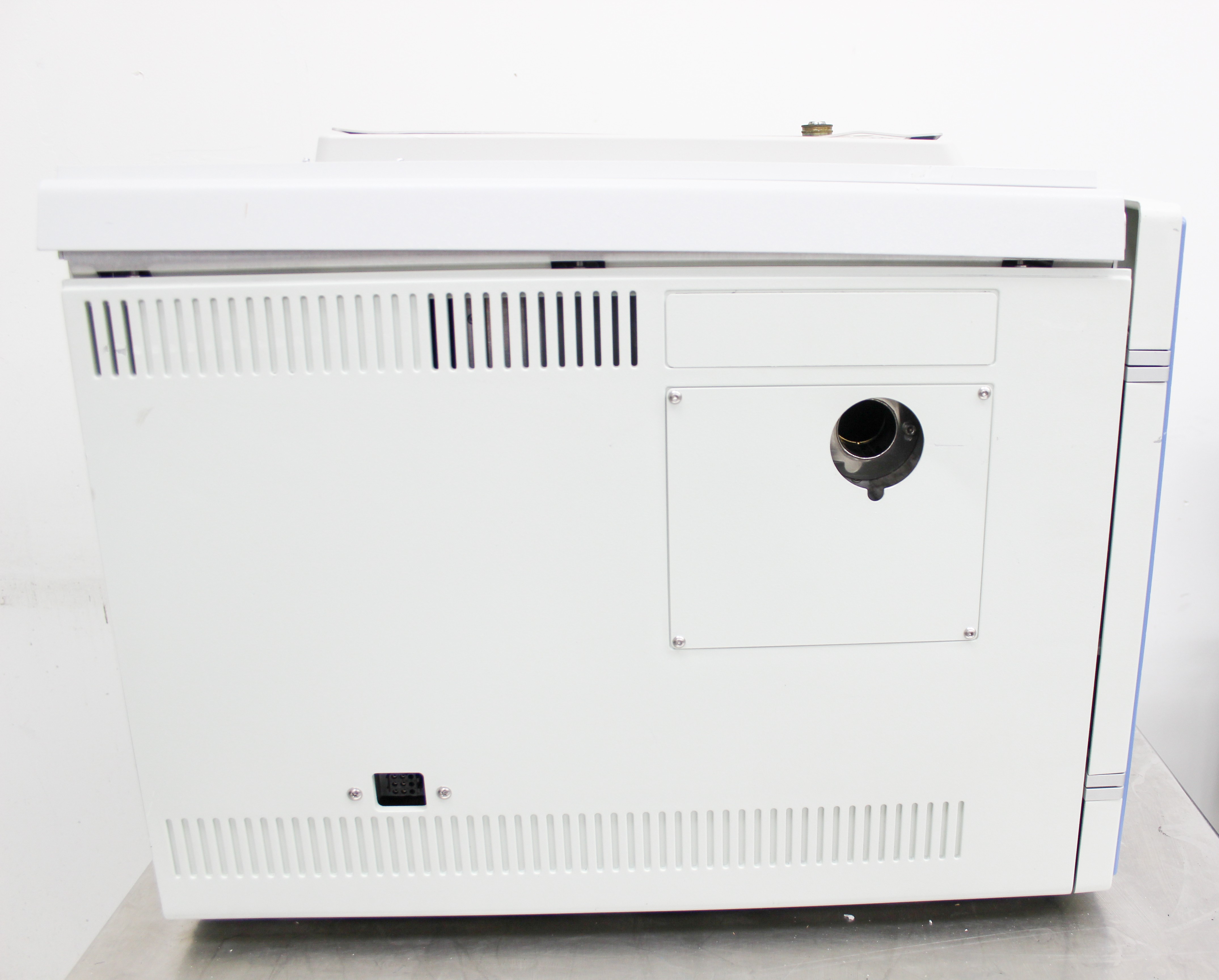 Thermo K27300000000070 Gas Chromatograph For Parts Requires Repair