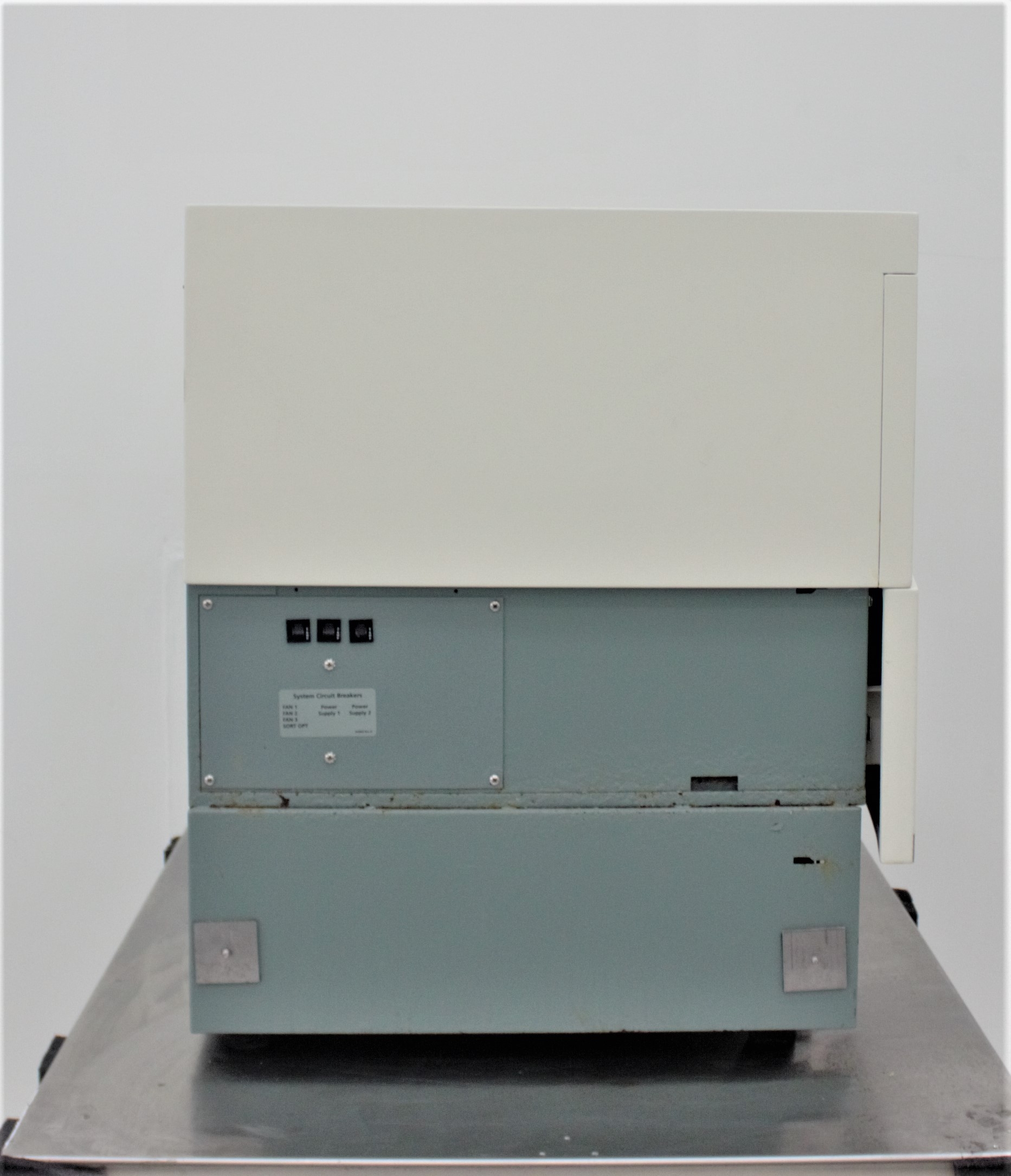 BD FACScaliber Cytometry Flow Cytometer with Analysis & Sorting Capabilities