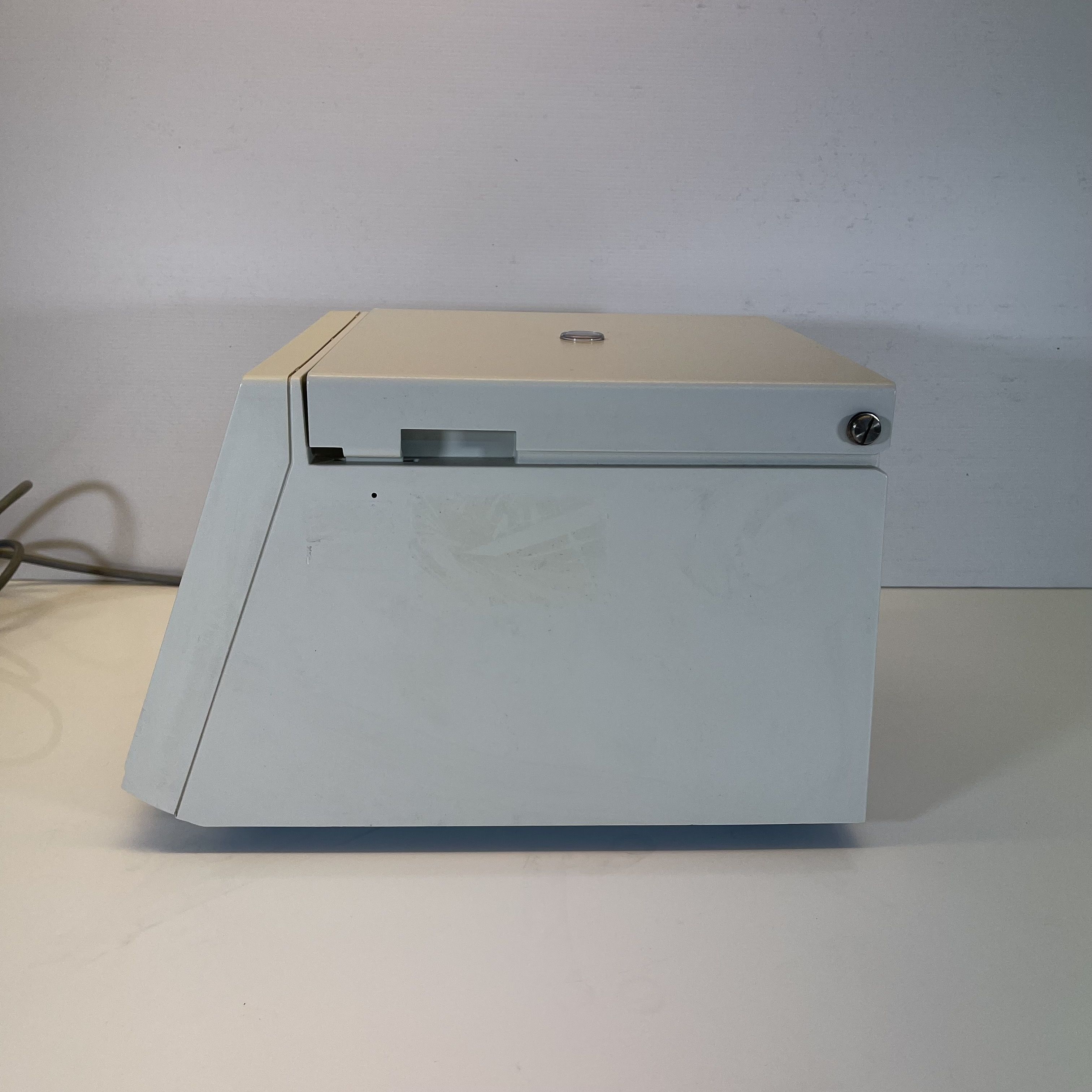 Heraeus Labofuge 200 Benchtop Centrifuge 2006 Model Rugged Lab Equipment