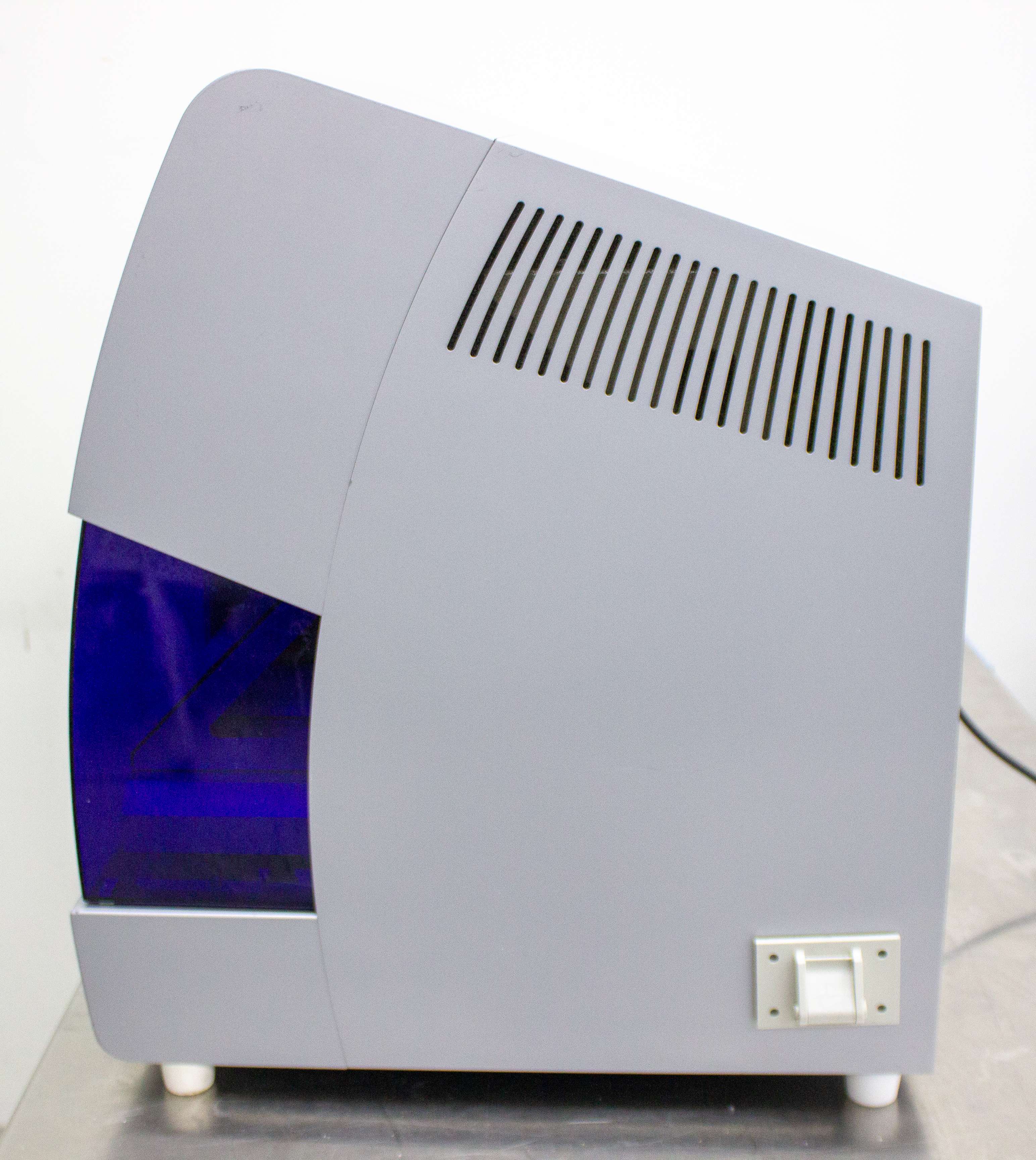 Qiagen EZ1 Advanced XL Nucleic Acid Purification System 14 Samples Automating