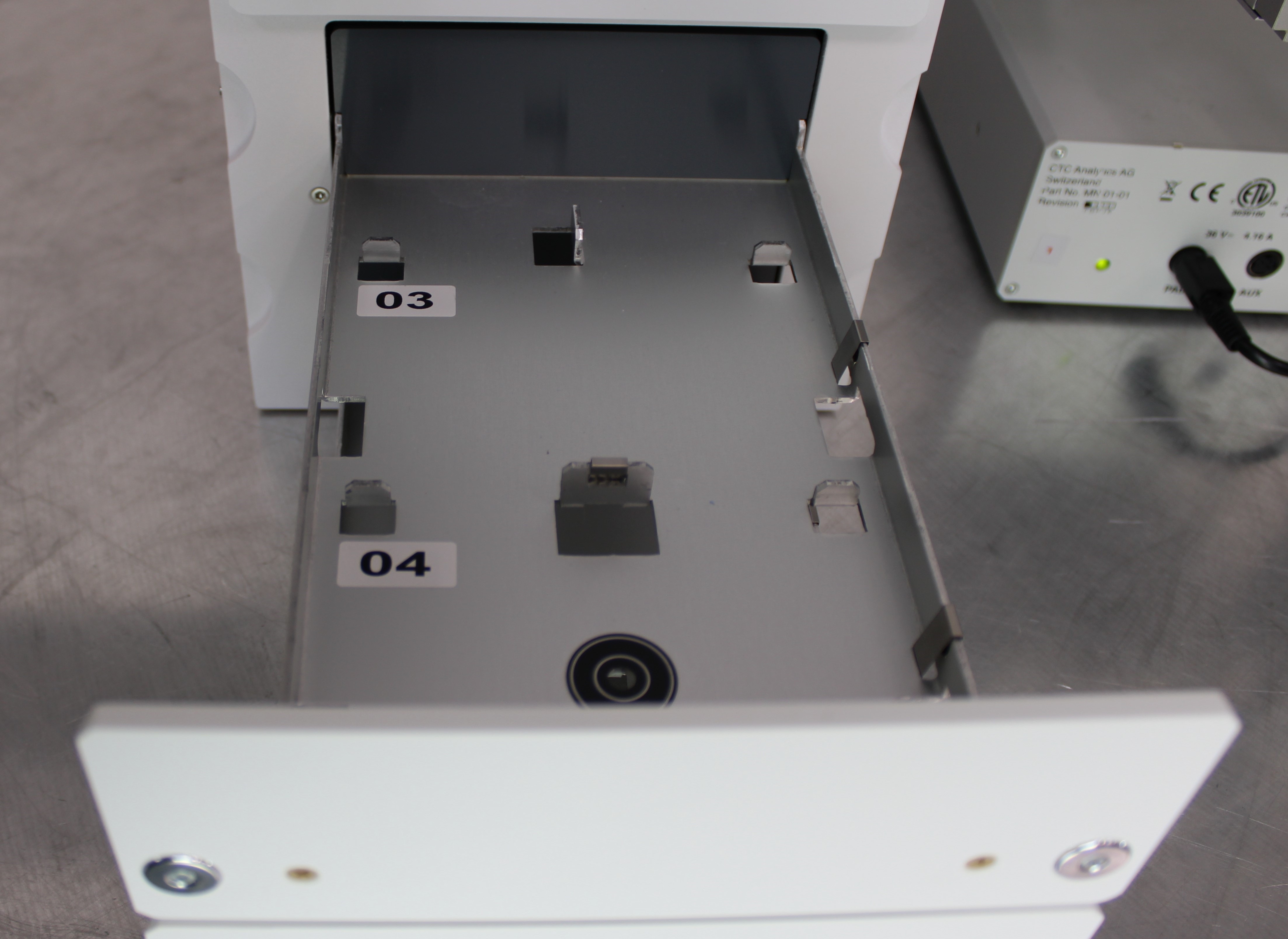 Thermo TriPlus RSI Robotic Auto Sampler Functions Includes Power Cord