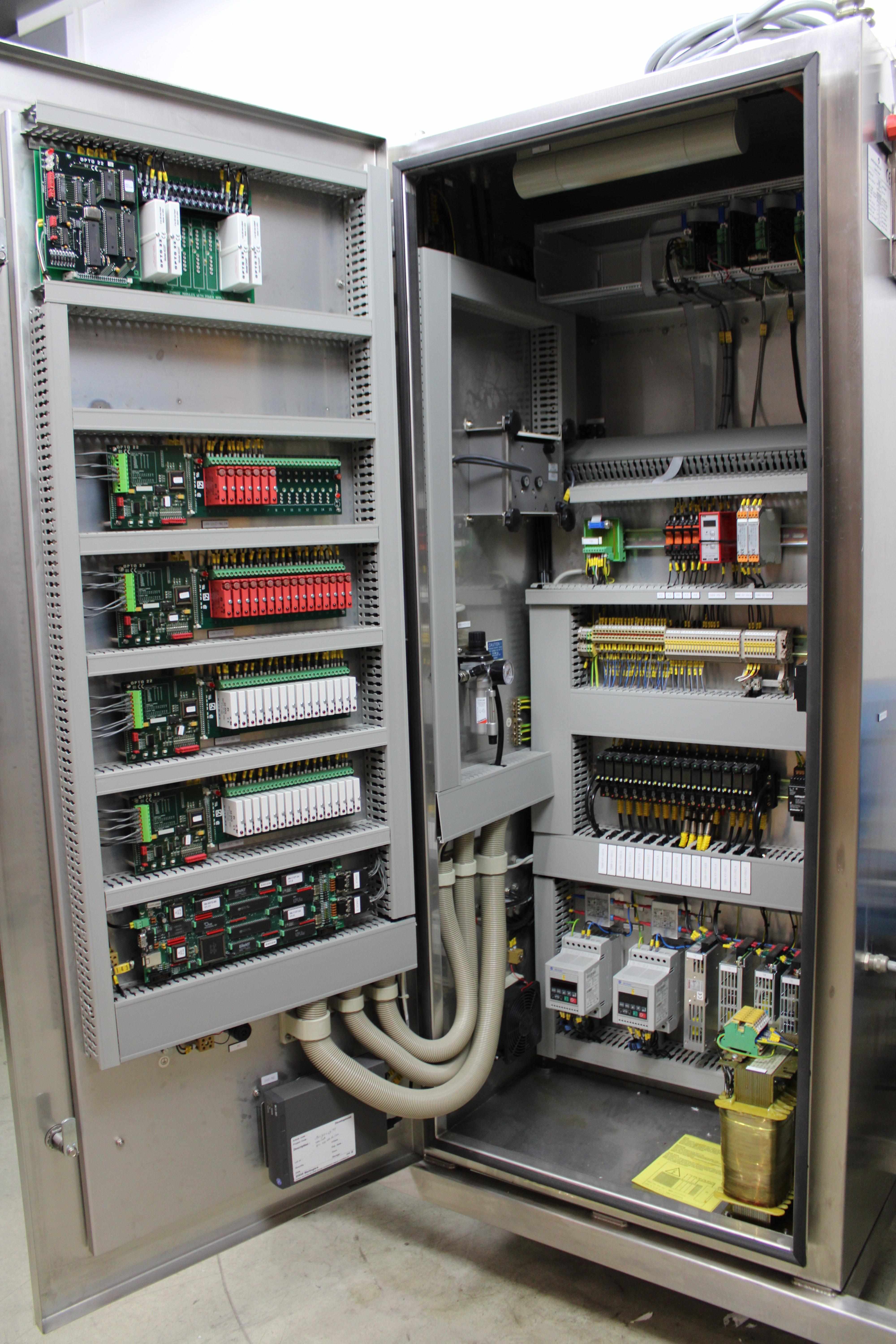 Amersham Pharmacia Biotech System No 1389 Chromatography System for Biopharmaceuticals