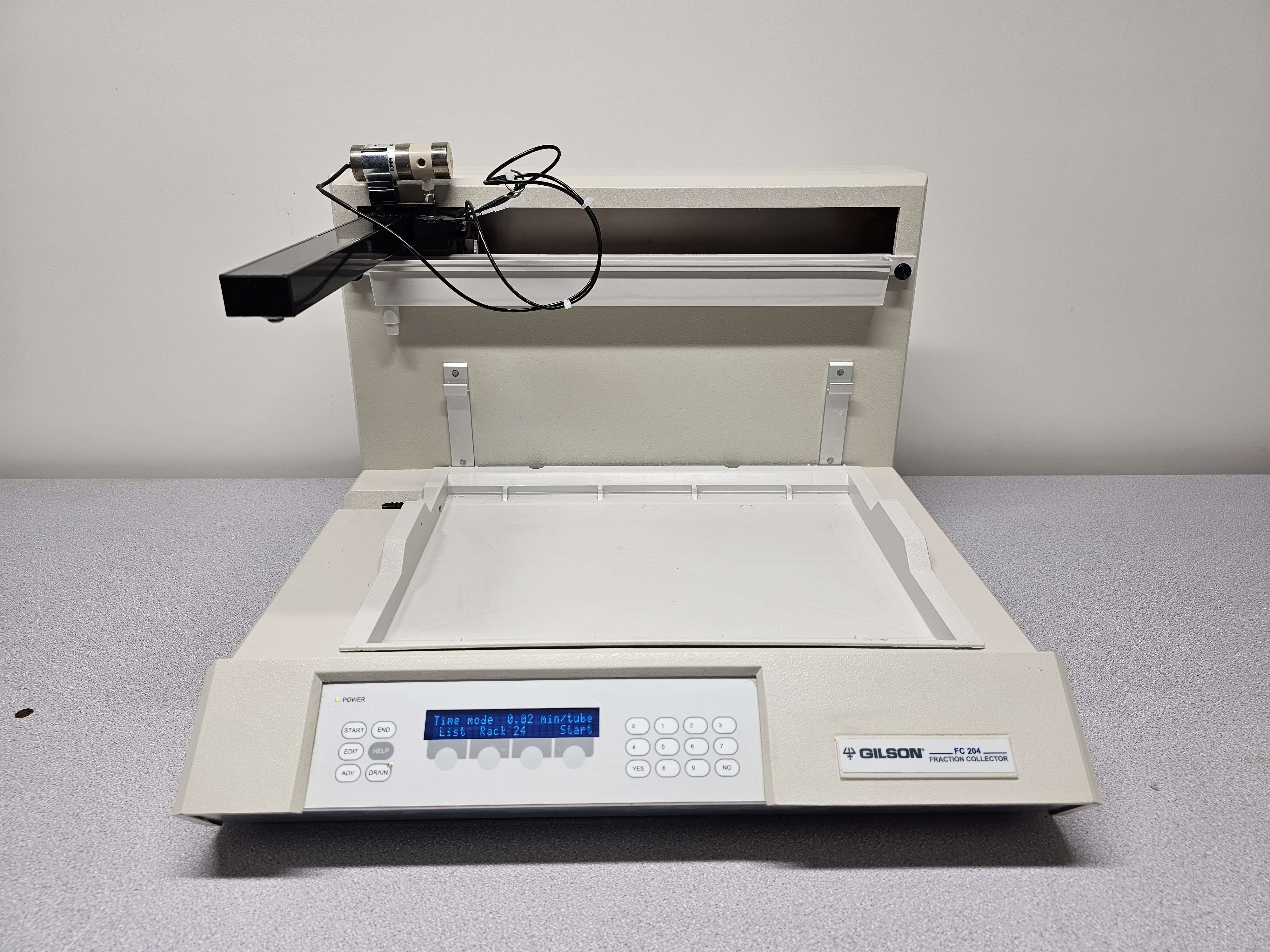 Gilson Fc204 Chemistry Fraction Collector Collects Microplates 120V 60Hz 200mL/min