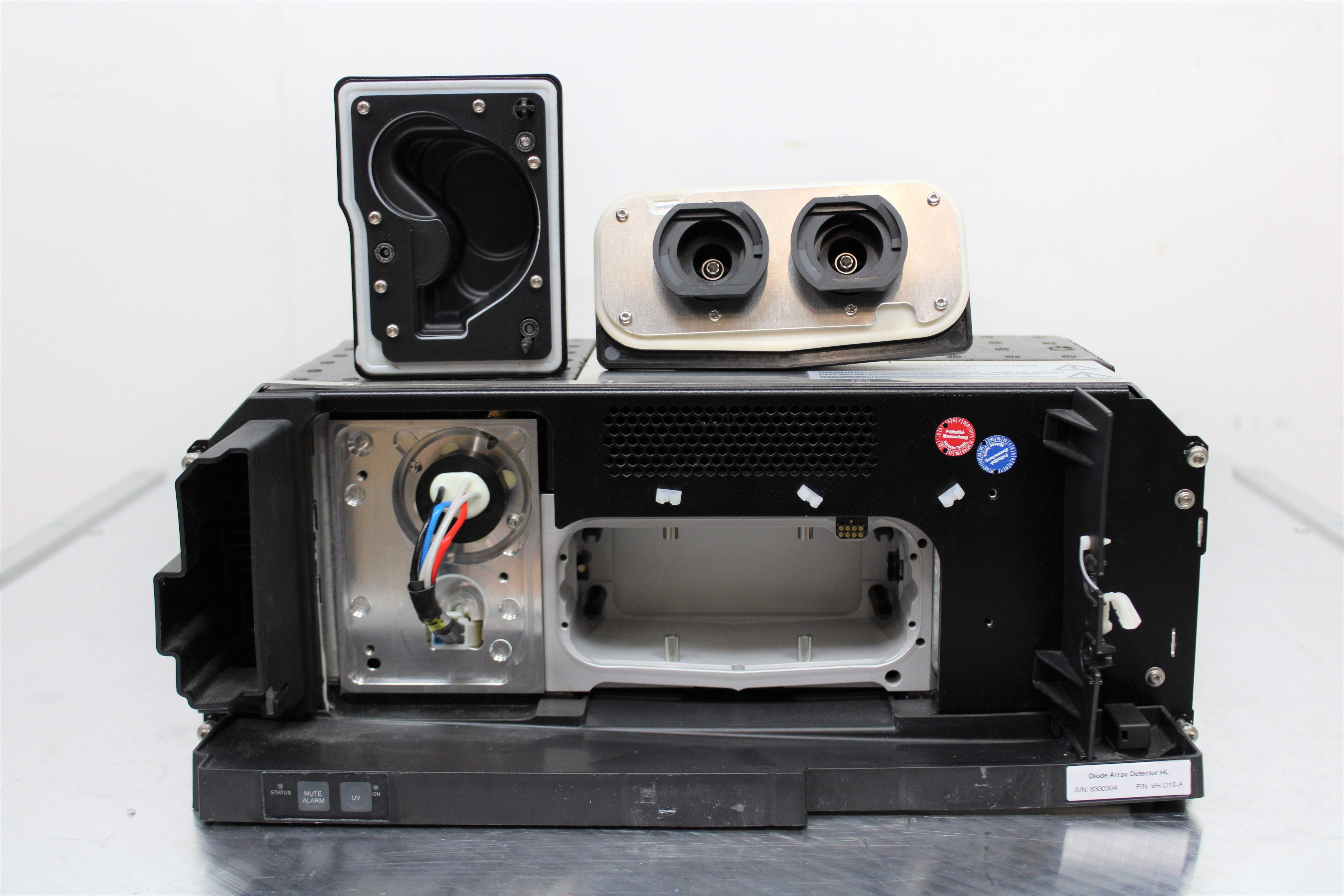 Thermo VH-D10-A Diode Array Detector For Parts Needs Repair 240V 2014