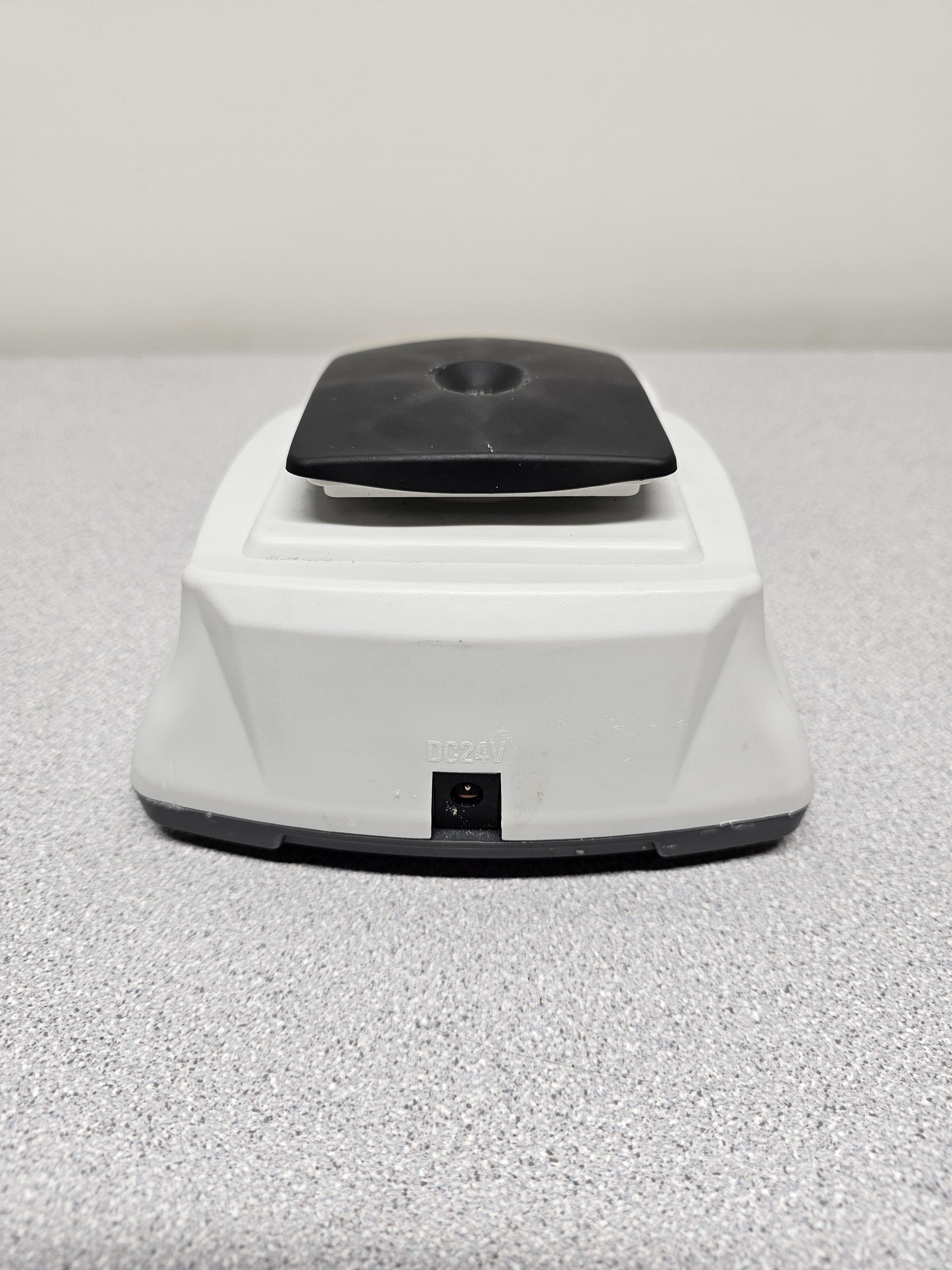 Thermo LP Vortex Mixer Small Benchtop Equipment 3000 RPM Safety Features Used