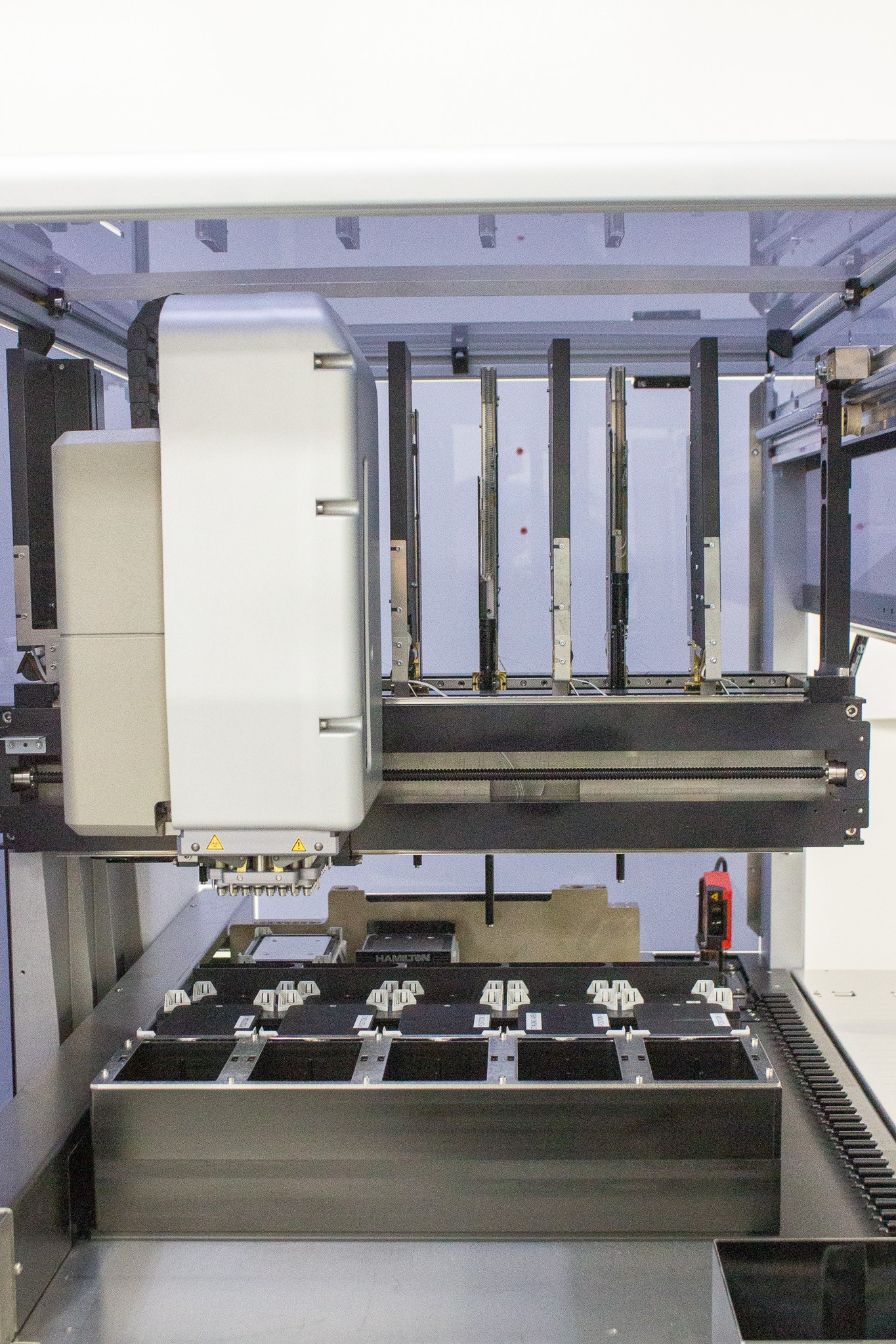 Hamilton Microlab STARlet Liquid Handler Automated Pipettor Includes Computer