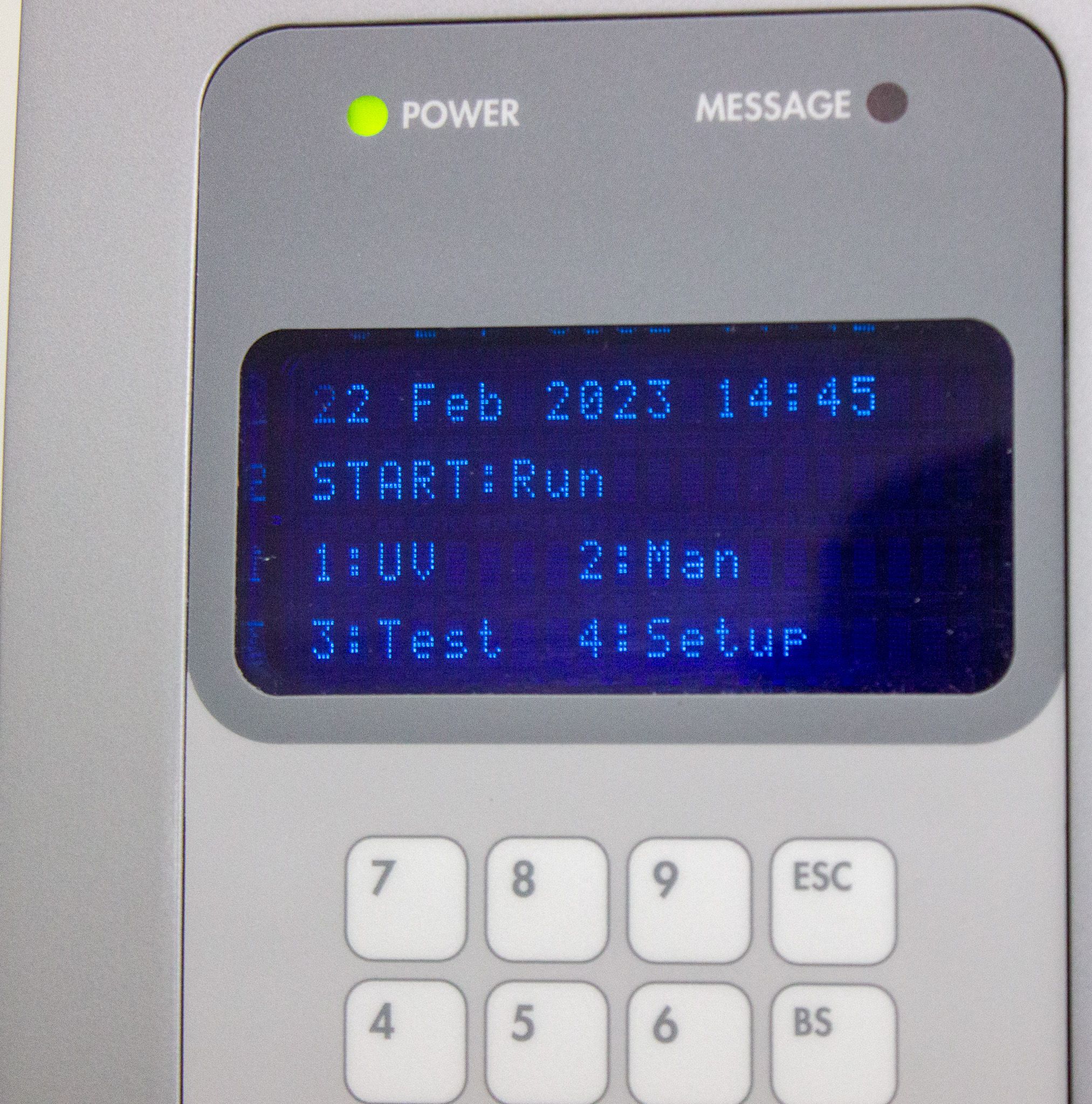 Qiagen EZ1 Advanced XL DNA RNA Purification Max 14 Samples UV 120V/220V