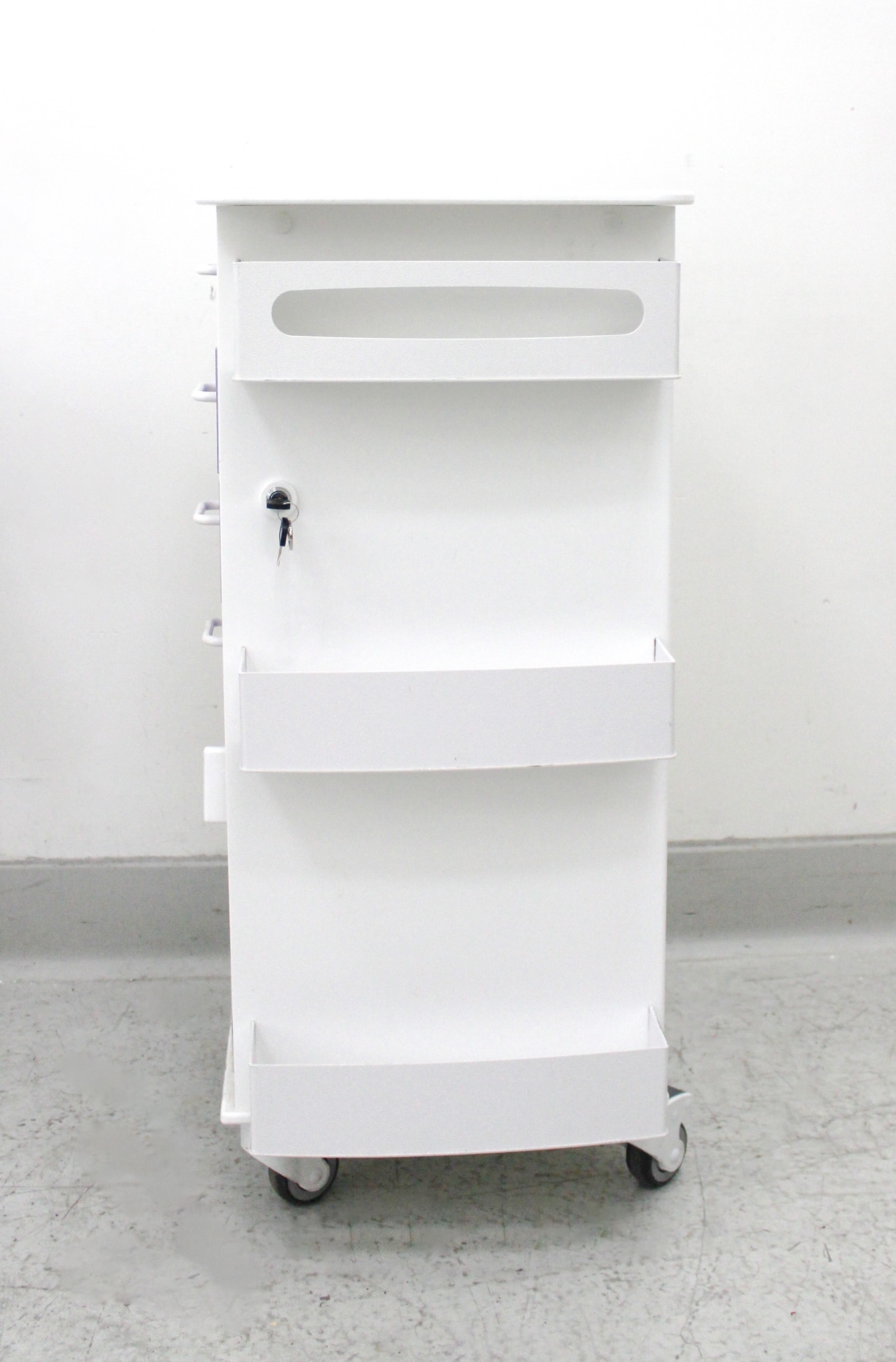 VWR MRI Core DX Lab Cart HDPE Mobile Storage Work Lab Clinics Used