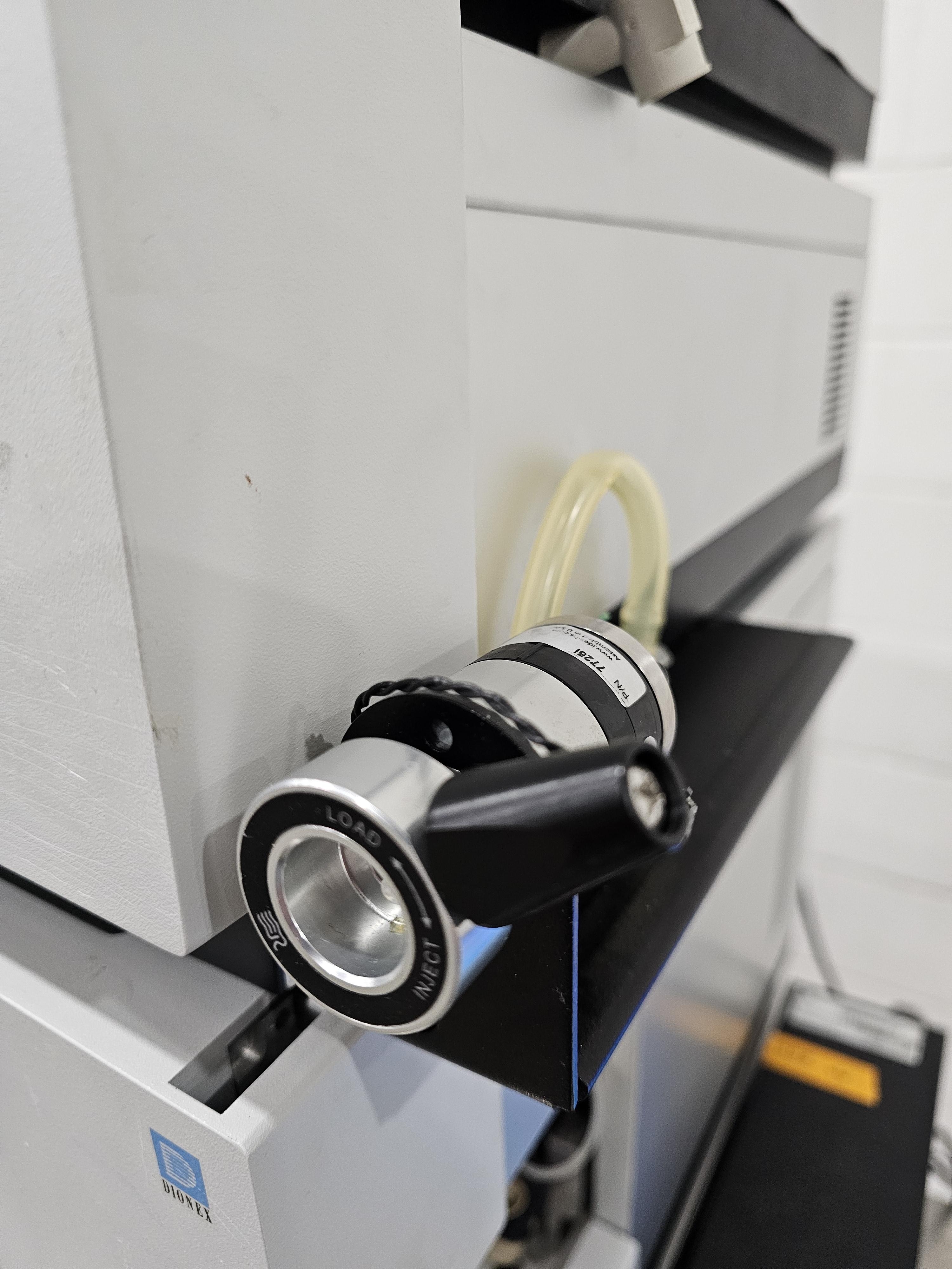 Thermo Dionex UltiMate 3000 HPLC System with Dual Low Pressure Pump and Software