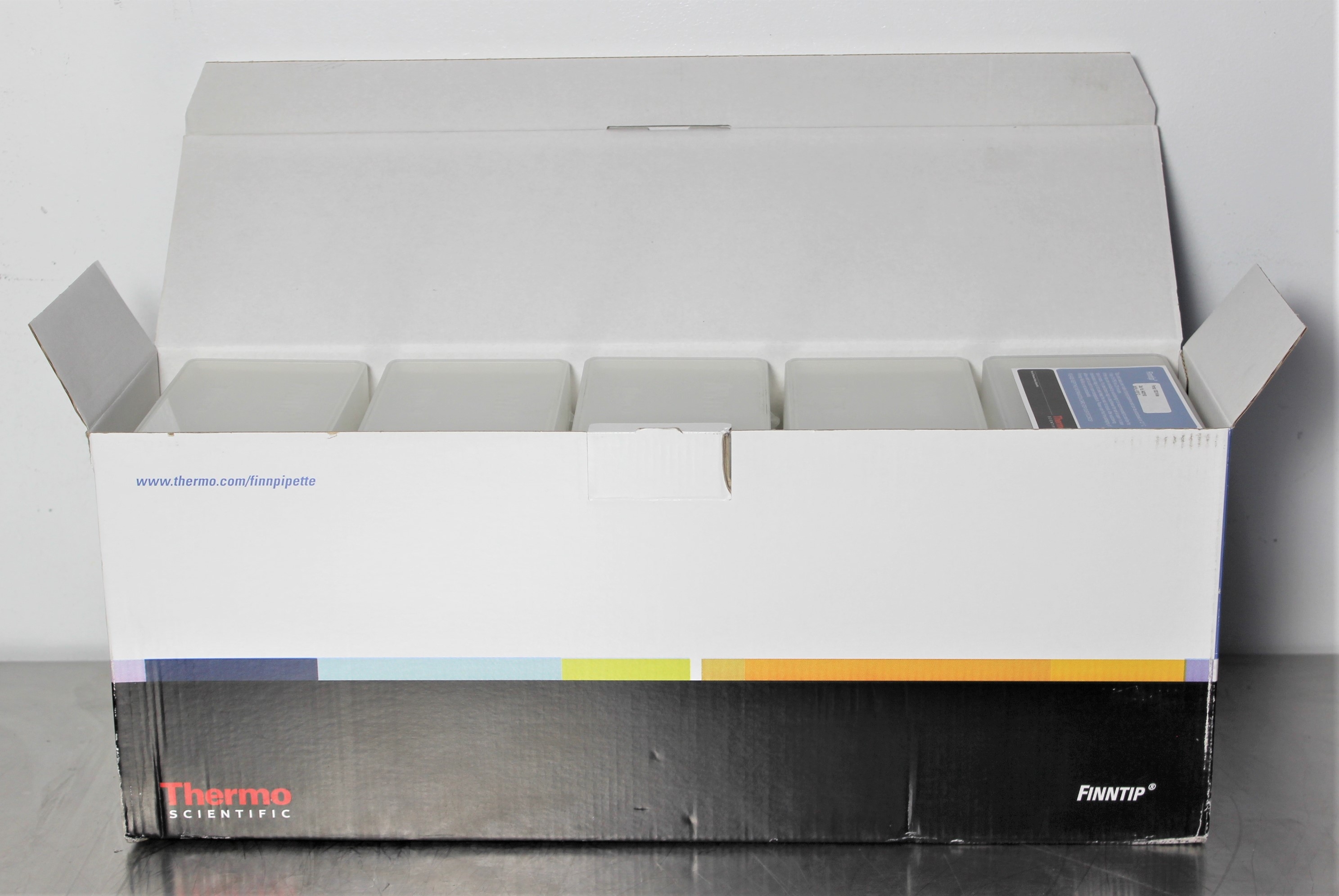 Thermo Scientific Finntip Pipette Tips 1000mL Autoclavable Turn-Key