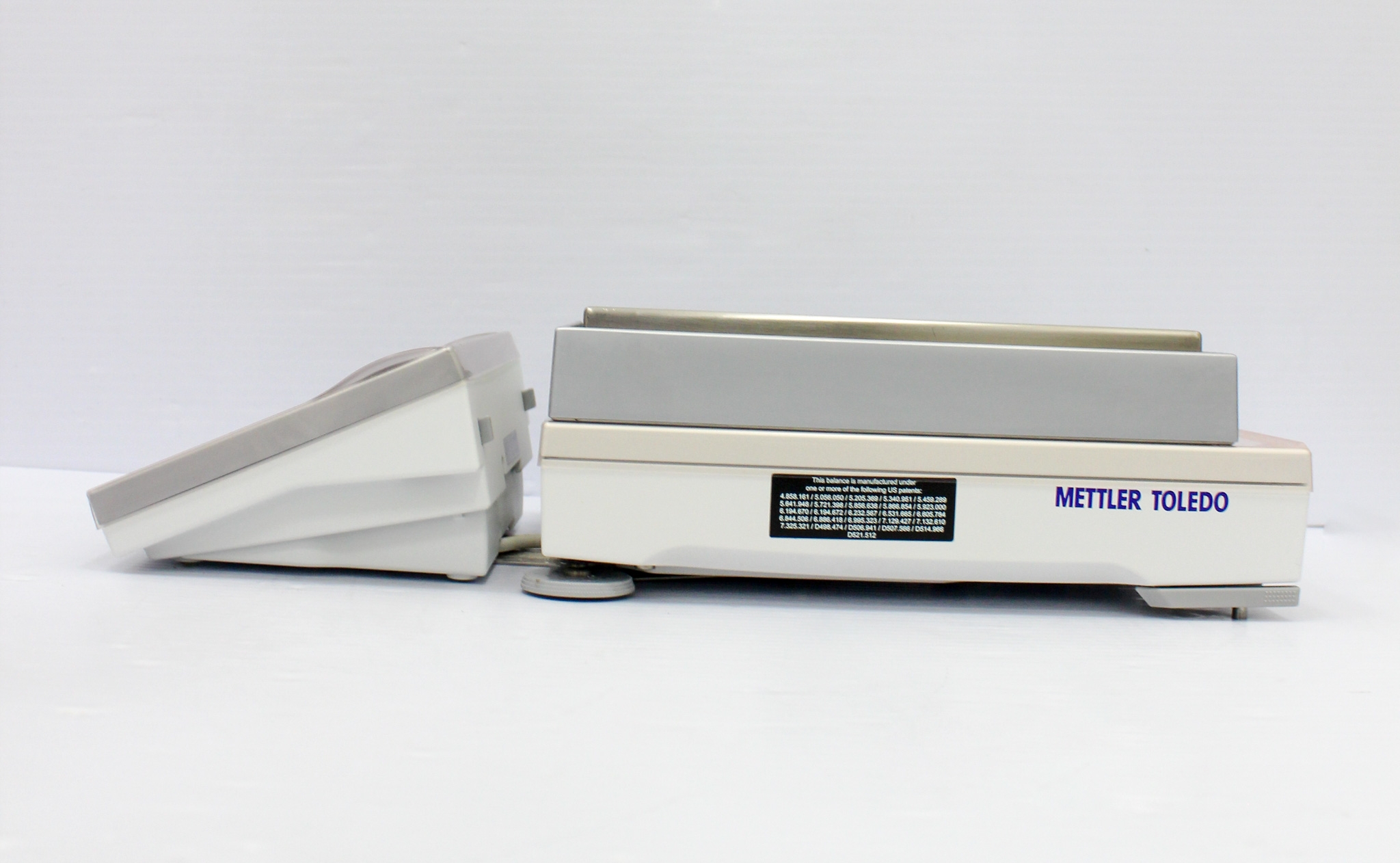 Mettler Toledo XP4002S Precision Balance 4100g x 0.01g Used Excellent