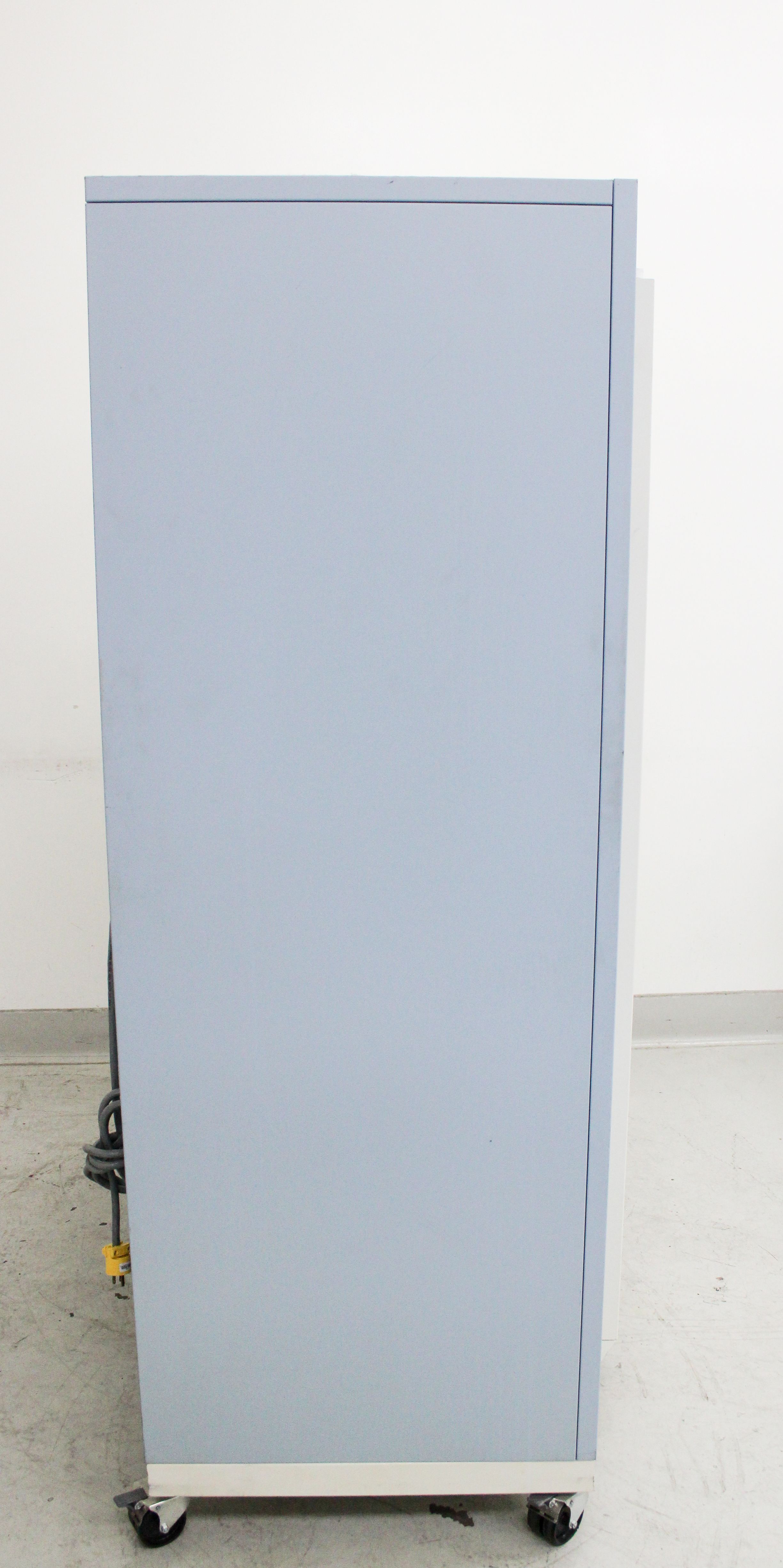 BMT ClimaCell CLC-B2V-M Cooling Incubator 707L Controlled Humidity 10-90C Range