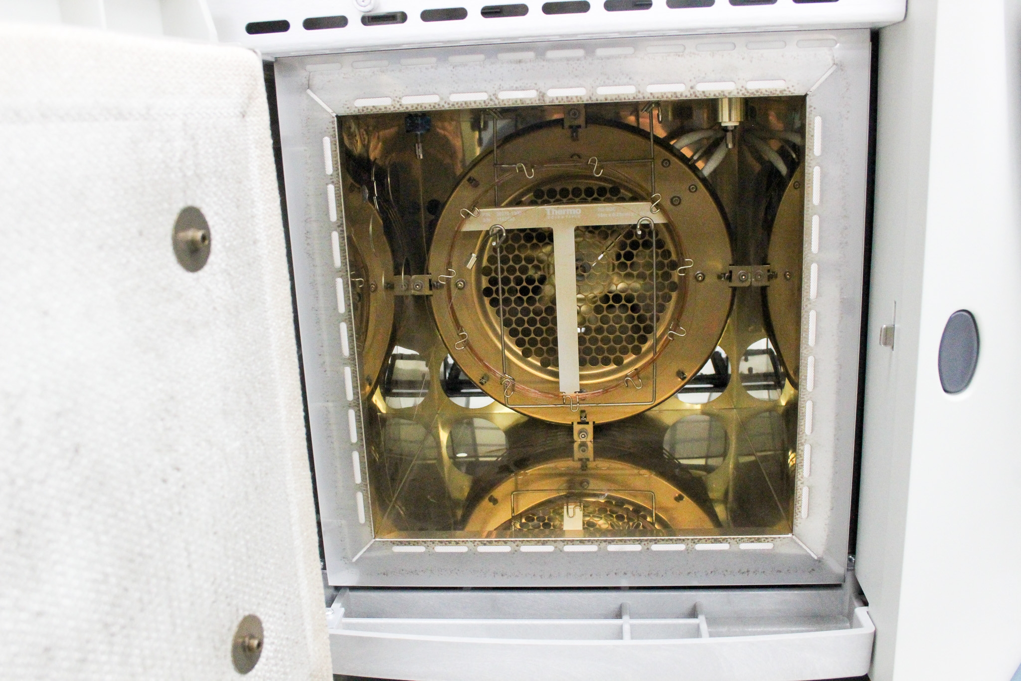 Thermo Trace GC Ultra Gas Chromatograph Multi-Channel 450C Used