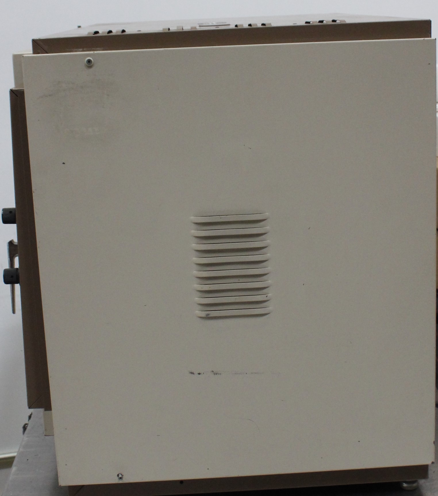 Fisher Scientific 750D Isotemp Incubator 30-75C Temp Range