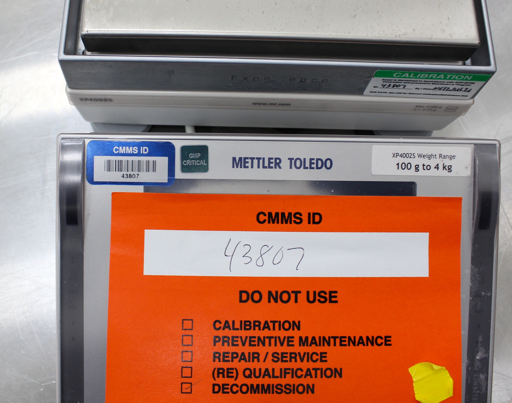 Mettler-Toledo XP4002S Precision Balance 4100g x 0.01g, Touchscreen, Bluetooth