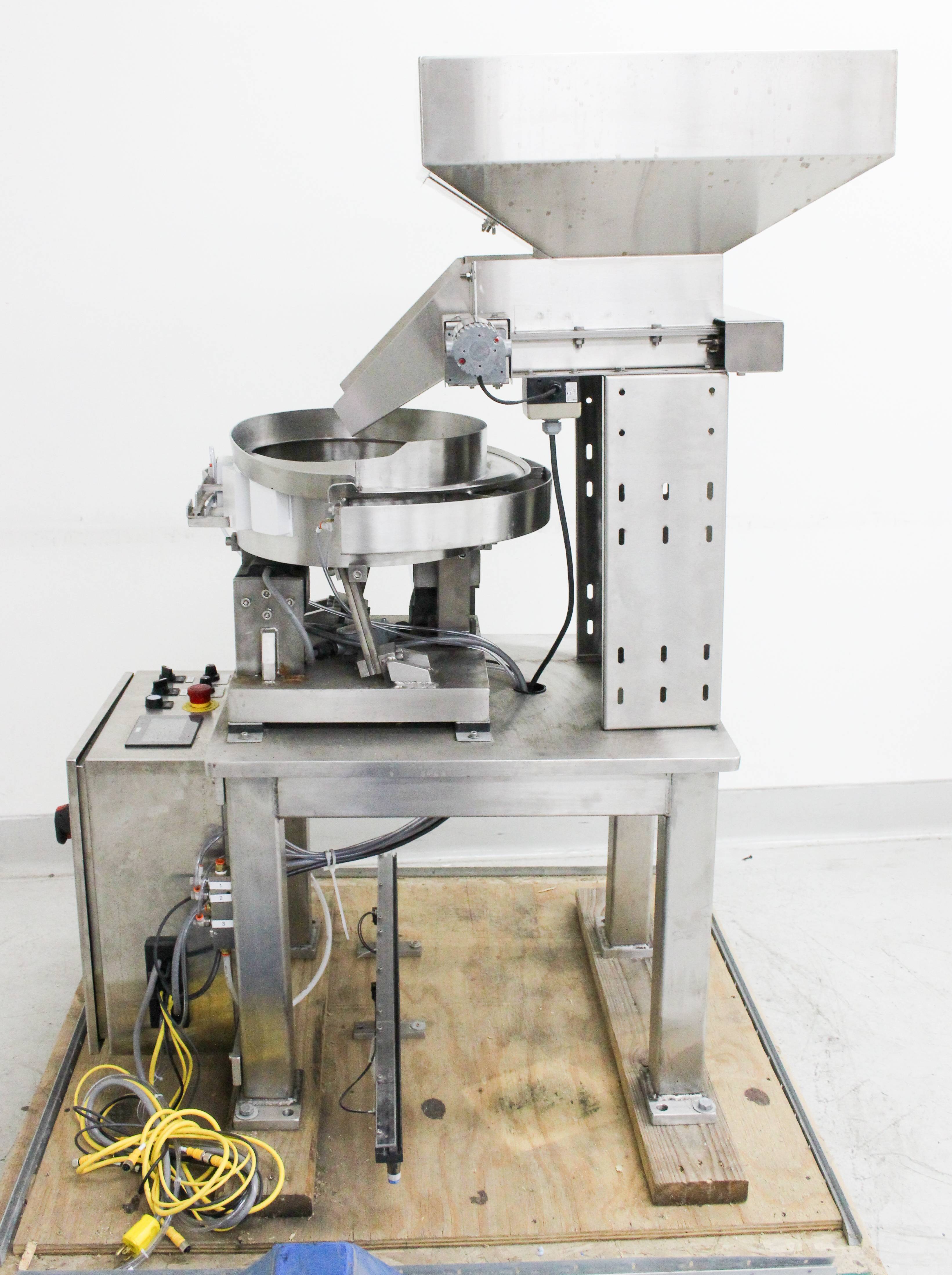 R-Tech 15-110AC-FC-B-H-CS Vibratory Bowl Feeder w Hopper 1000+ Units/Min