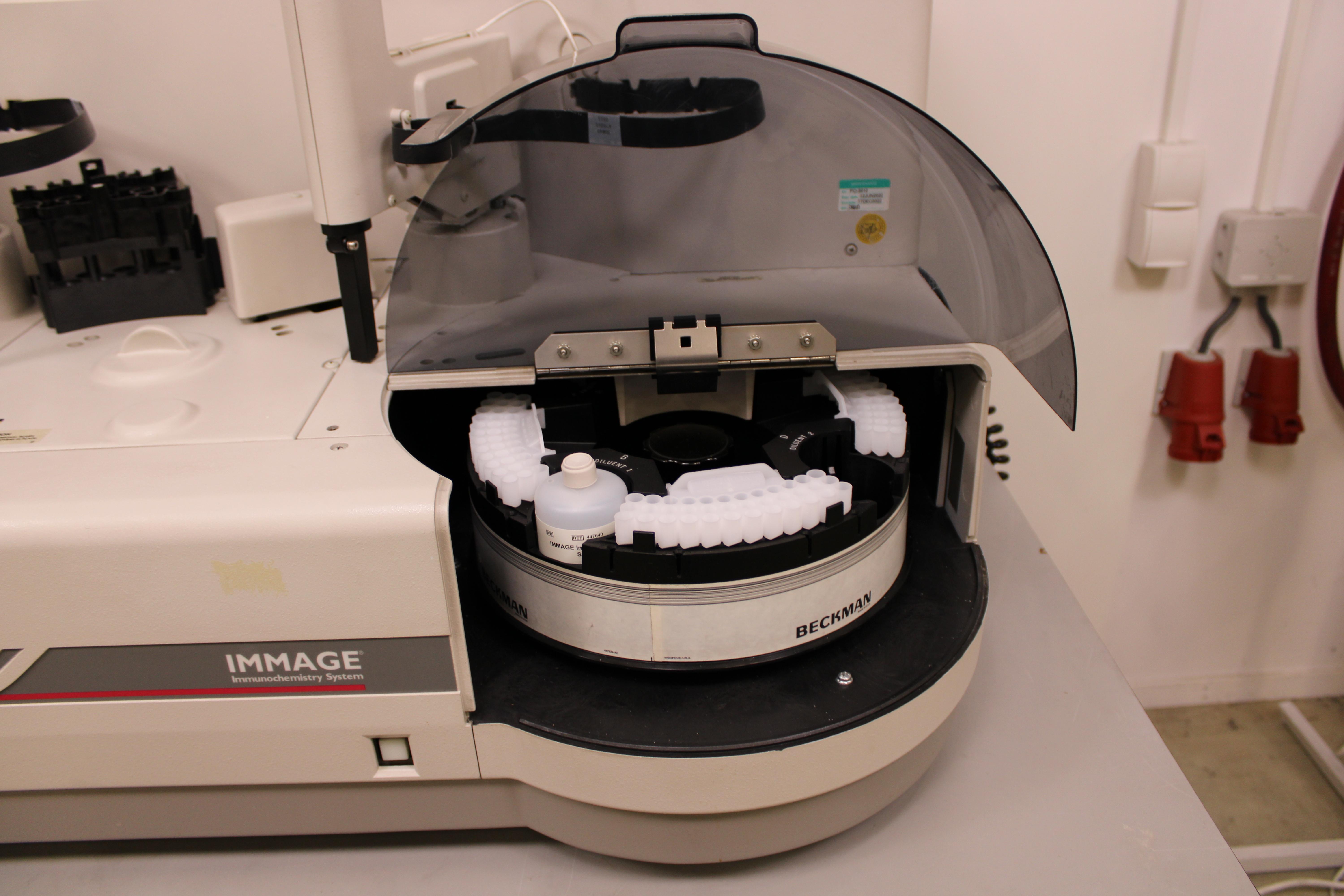 Beckman Coulter Immage 4700 Immunochemistry Analyzer Includes Computer