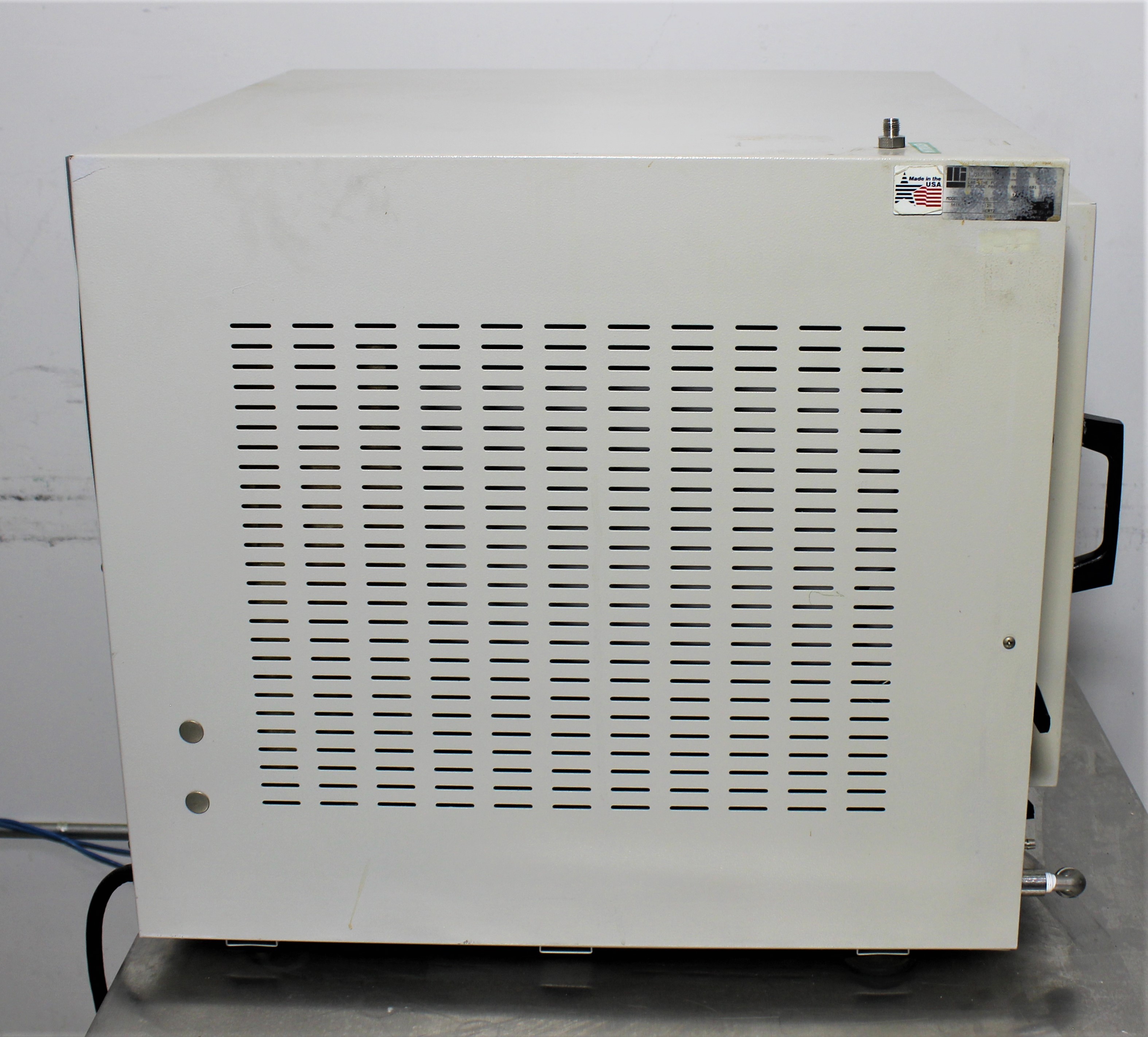 Lab-Line 3618 Vacuum Oven Used Temp Range +5C to 220C Volume 2.3 cu ft