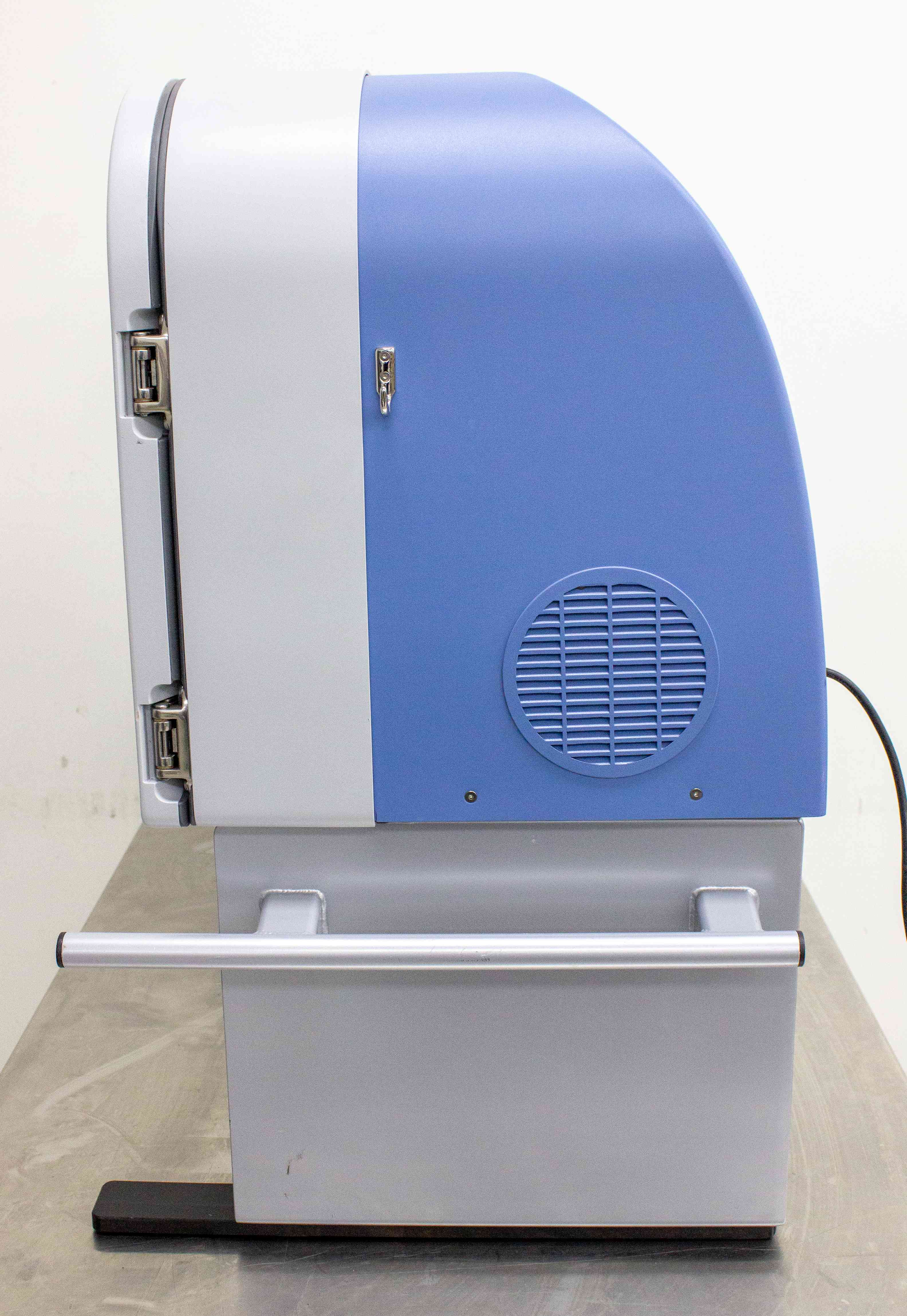 Terumo Finia Fill and Finish System for Cell and Gene Therapy Automation