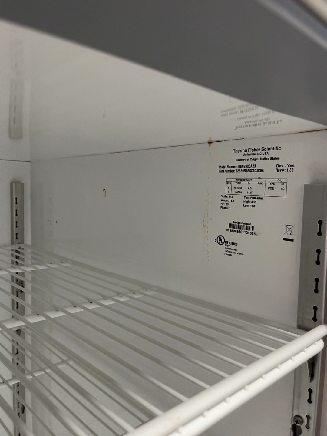 Thermo UEN2320A23 Freezer Manual Defrost 23.3cuft 20C Industrial Ready