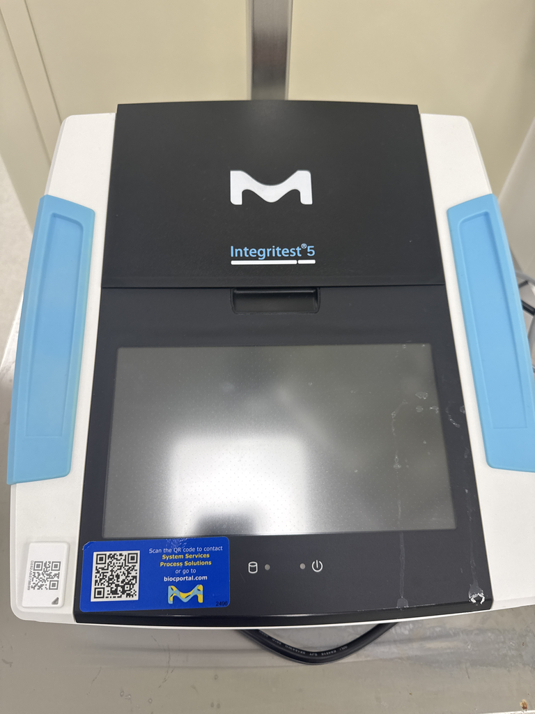 Millipore Integritest 5 Integrity Tester Biopharmaceutical Computer Included