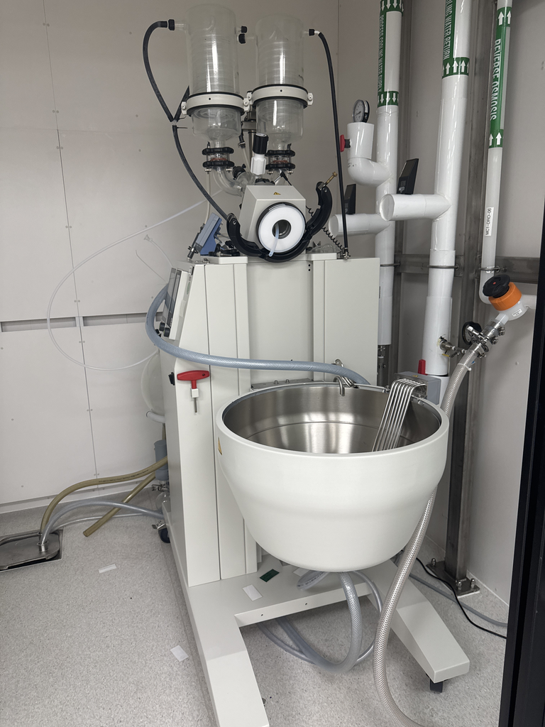 BUCHI Rotavapor R-250 Pro Evaporator Rotovap Near New Condition