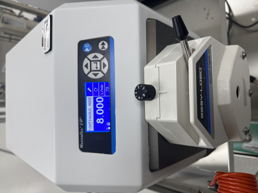 MasterFlex 77602-10 Easy-Load Pump Peristaltic Pump Includes Computer