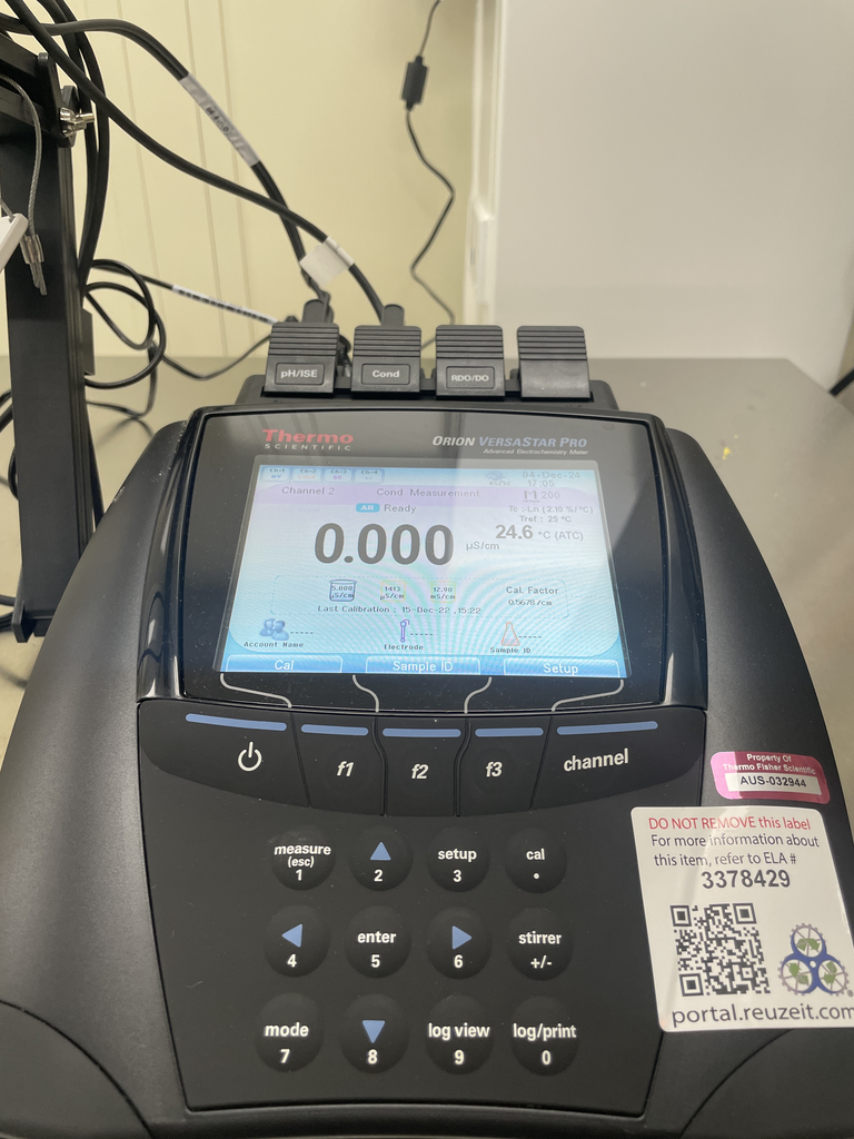 Thermo Orion VersaStar Pro Laboratory Meter pH Conductivity Temperature Measure