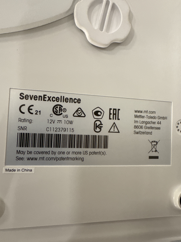 Mettler Toledo SevenExcellence Multiparameter Chemistry Analyzer 16kg Functional