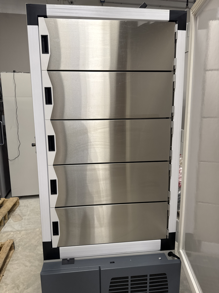 Thermo UXF50086A Ultra Low Freezer Cold Storage -86 Celsius, 30 Cu Ft