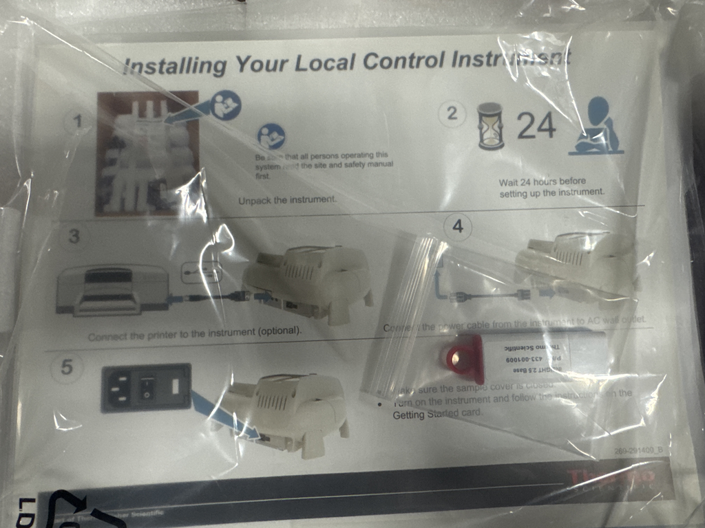 Thermo Evolution 220 UV-Visible Spectrophotometer Analytical UV-Vis, New