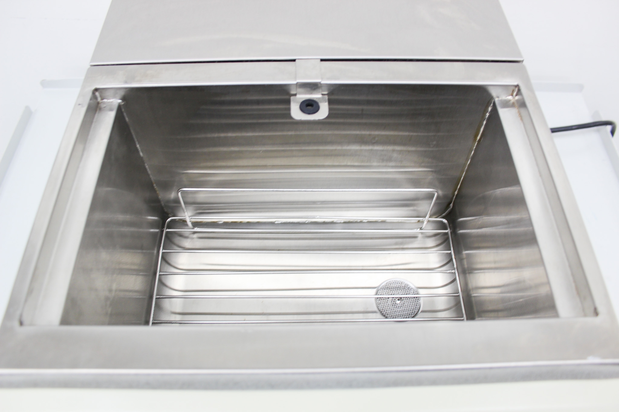 Thermo Lindberg Blue M WB1110A-1 Water Bath 11L Reliable 5-100C Temp Range