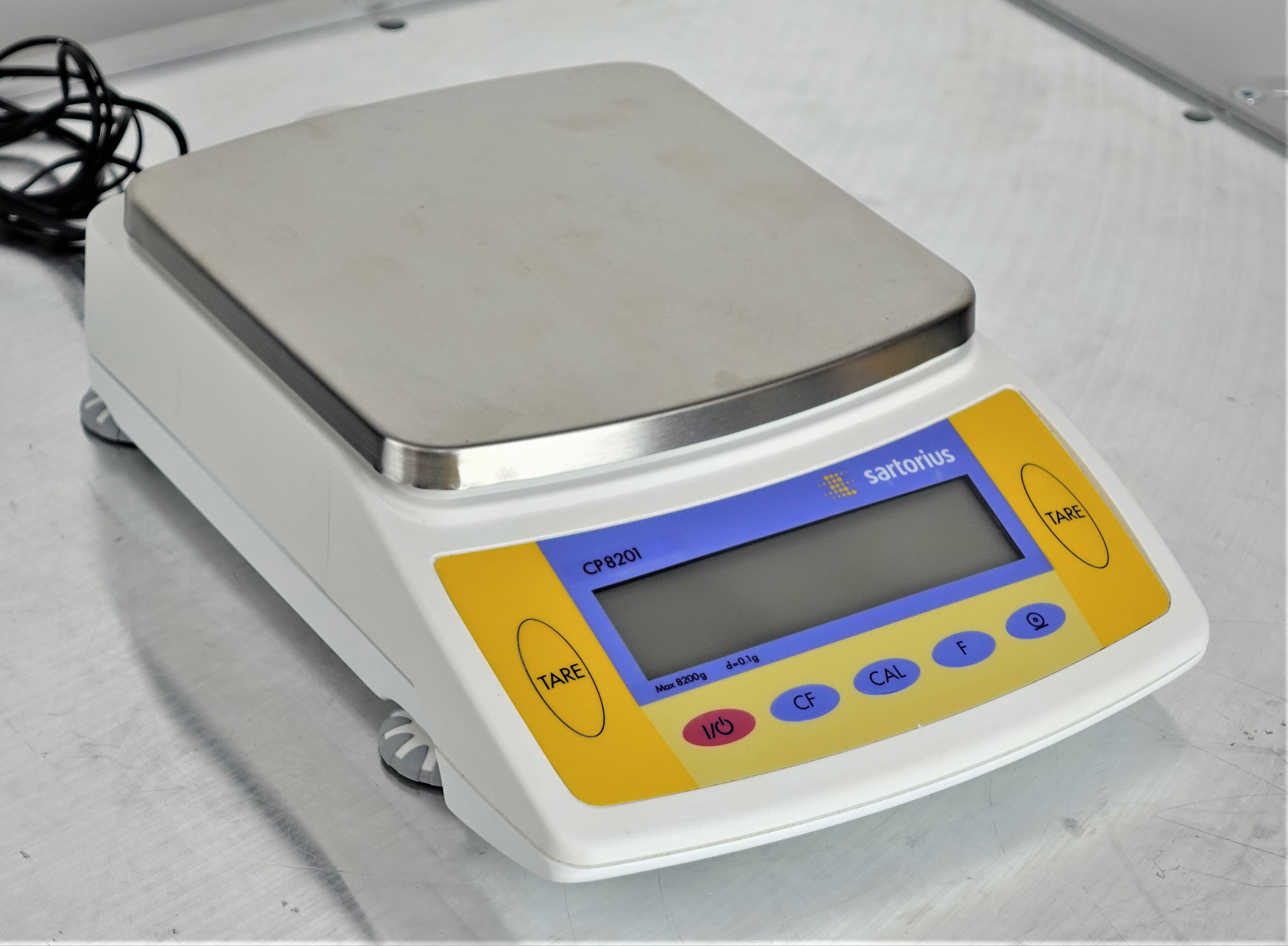 Sartorius CP8201 Lab Bench Scale 8200g Capacity 0.1g Readability Integrated Cal