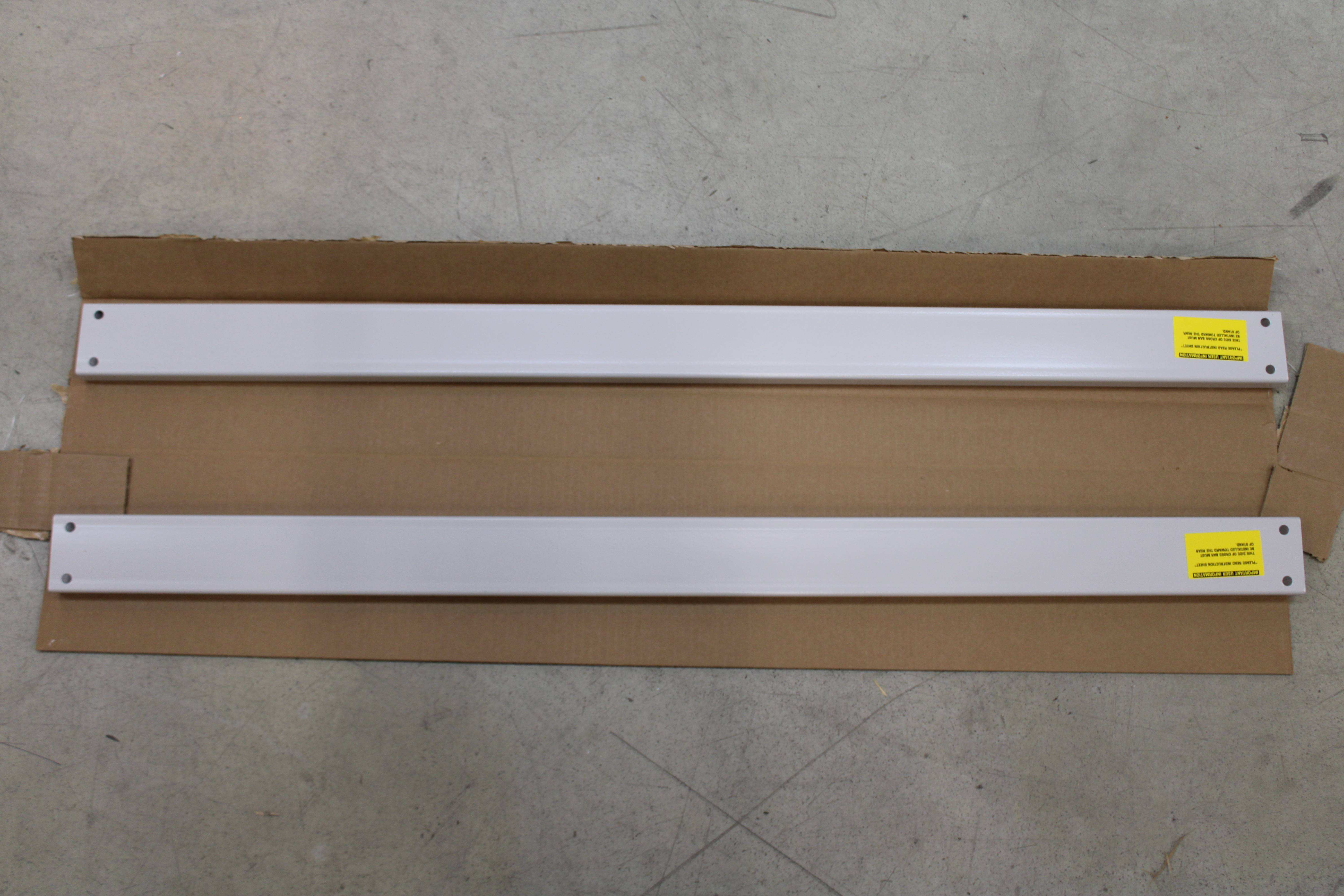 Thermo 1300 SERIES A2 Biological Safety Cabinet Adjustable Stand UV Light