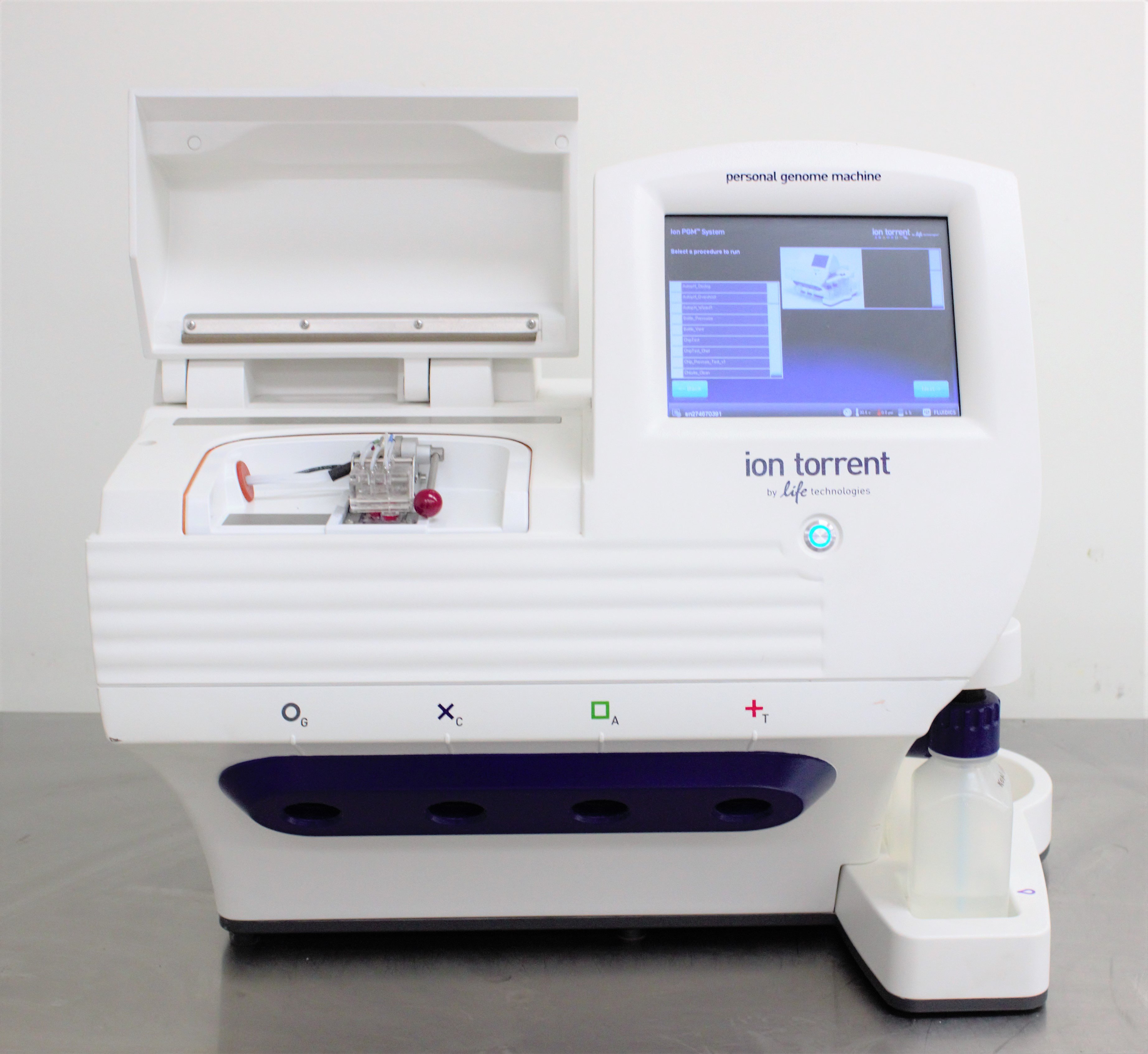 Life Technologies 7467 DNA Sequencer Ion PGM 35-400 Bases Used