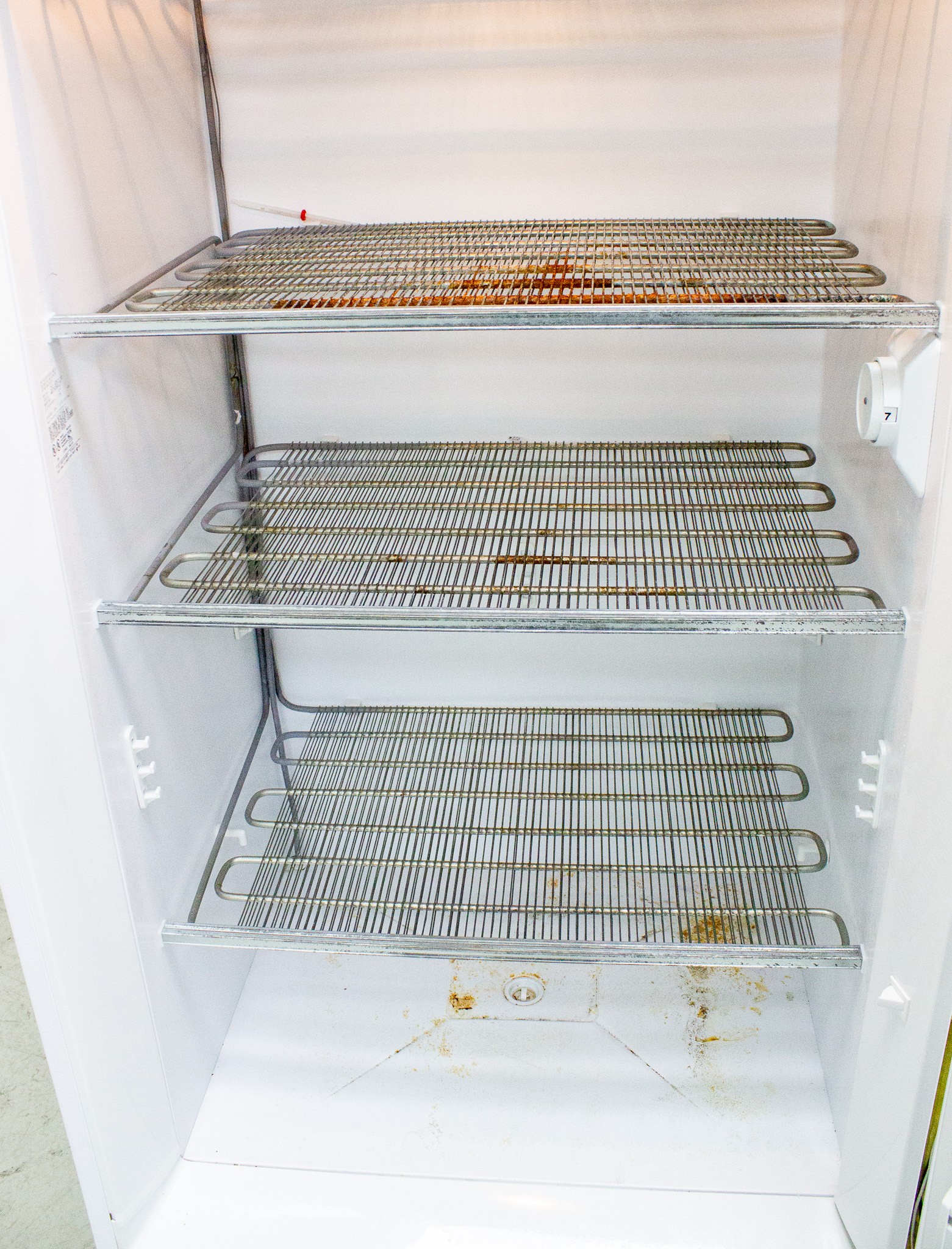 Kenmore 253.9261110 Upright Freezer Cold Storage 28F Storage Freezer