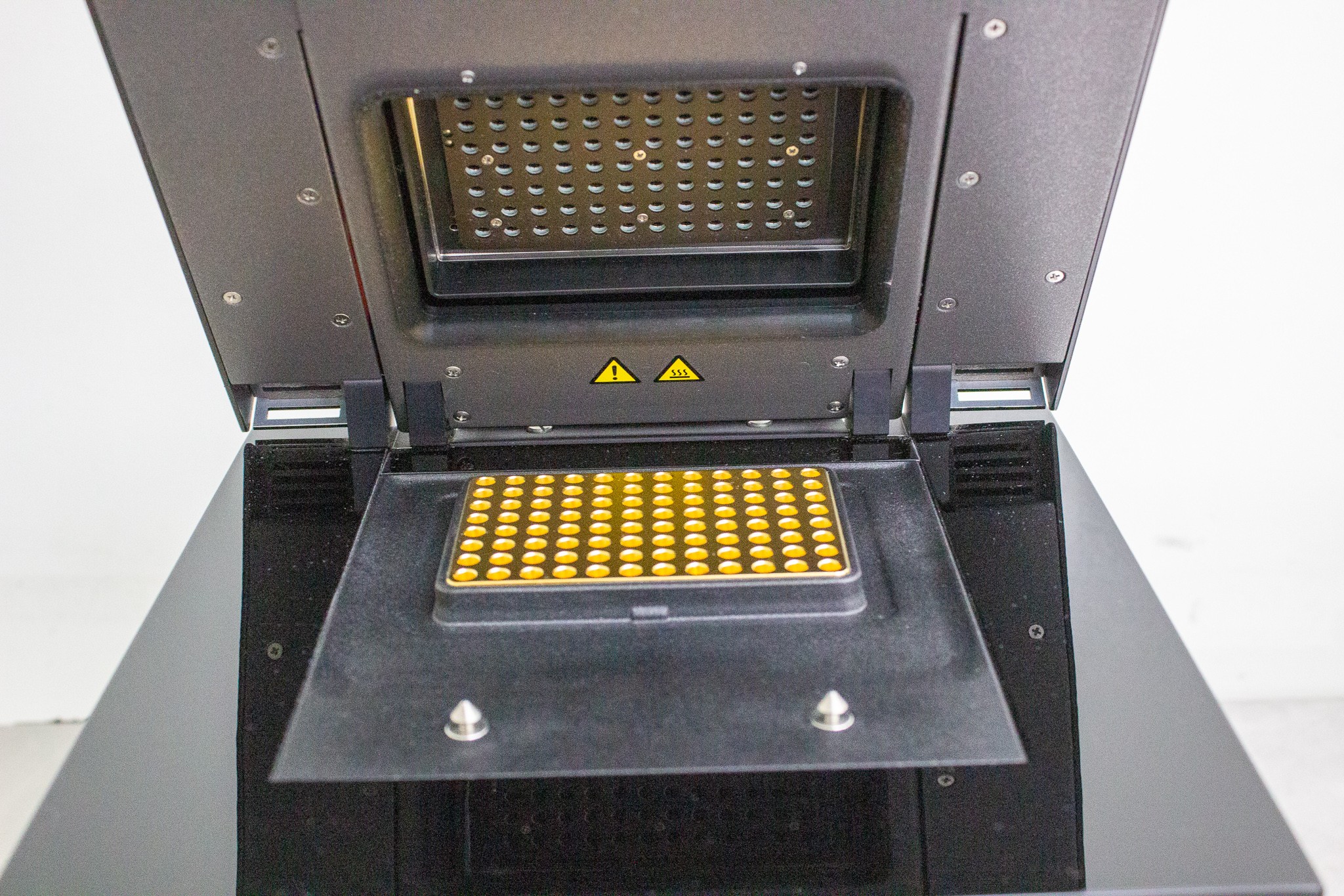 Analytik Jena qTOWER3G Real Time PCR Thermal Cycler 96 Well Block 12 Colors