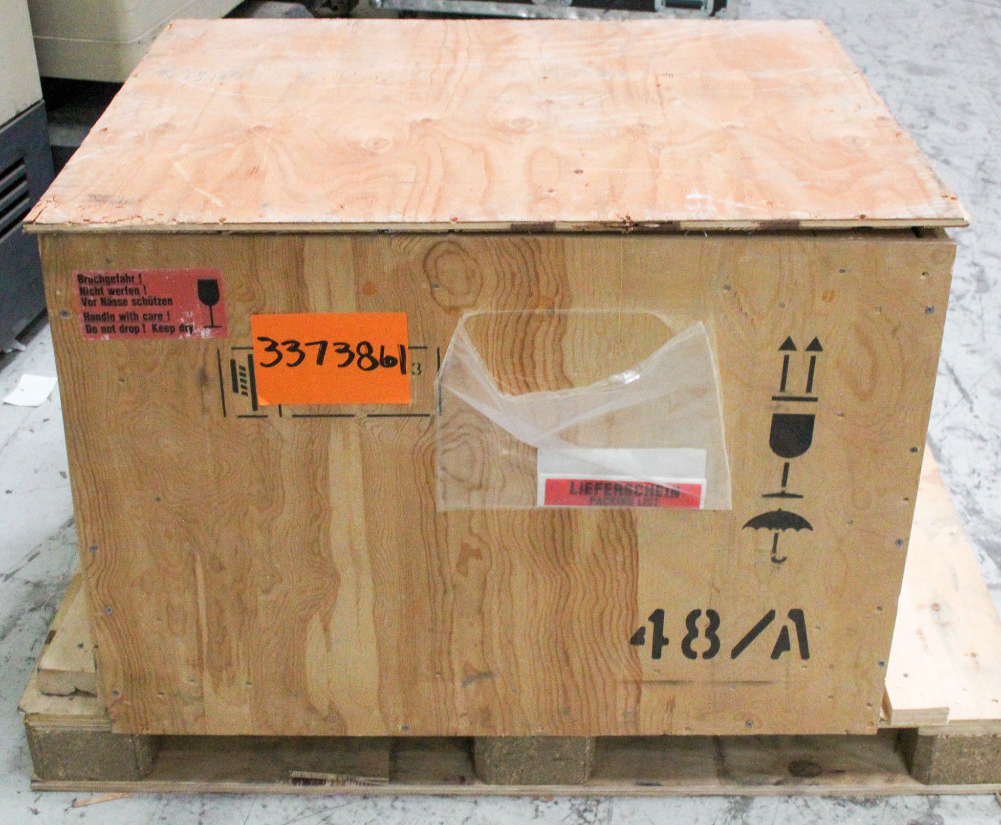 Best ME3.1KVA Uninterruptible Power System 120/208/240V VG Used