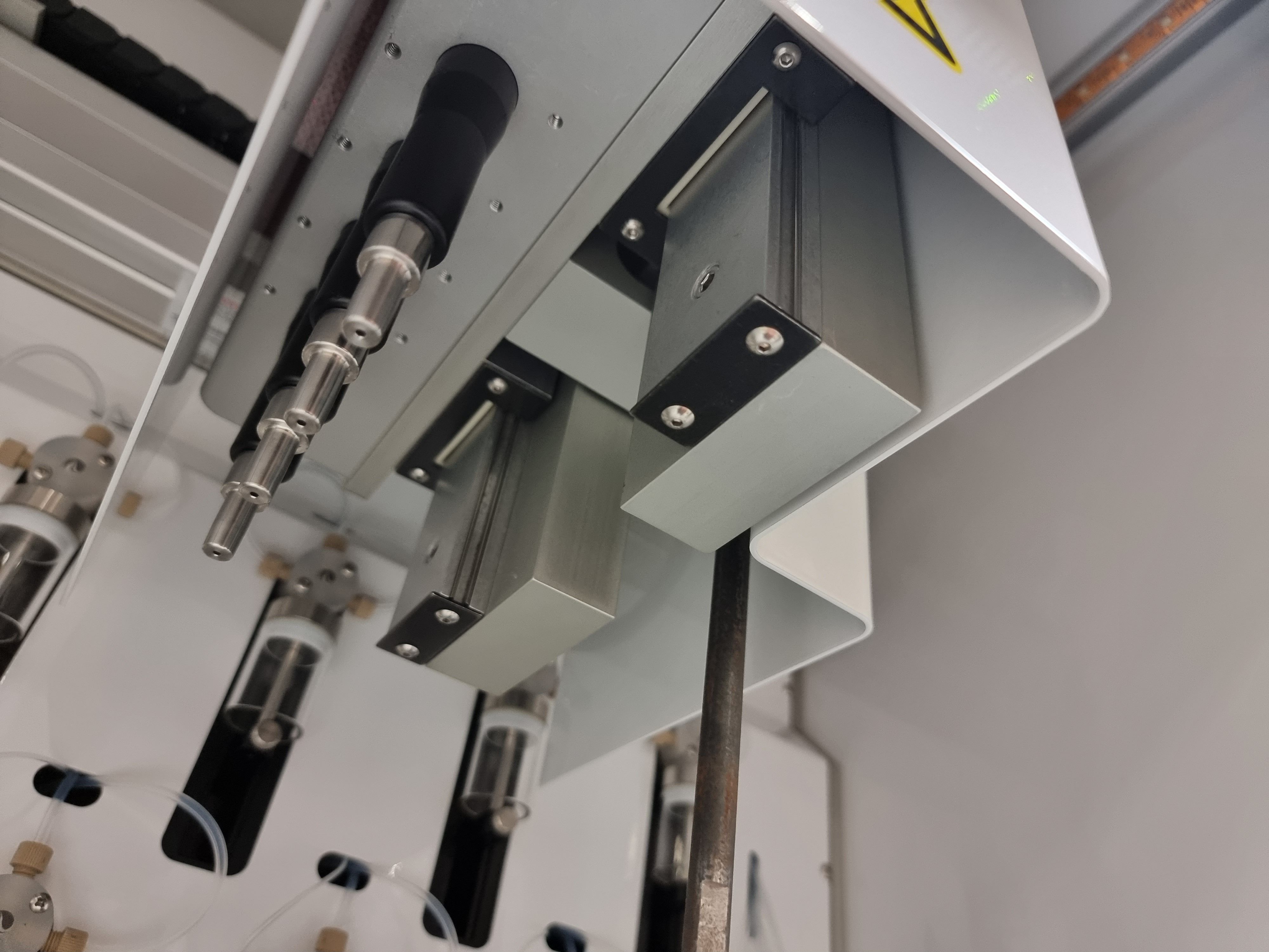 Cynvenio LiquidBiopsy v1.2 Cell Analyzer Rare Cell Isolation System 120V/220V